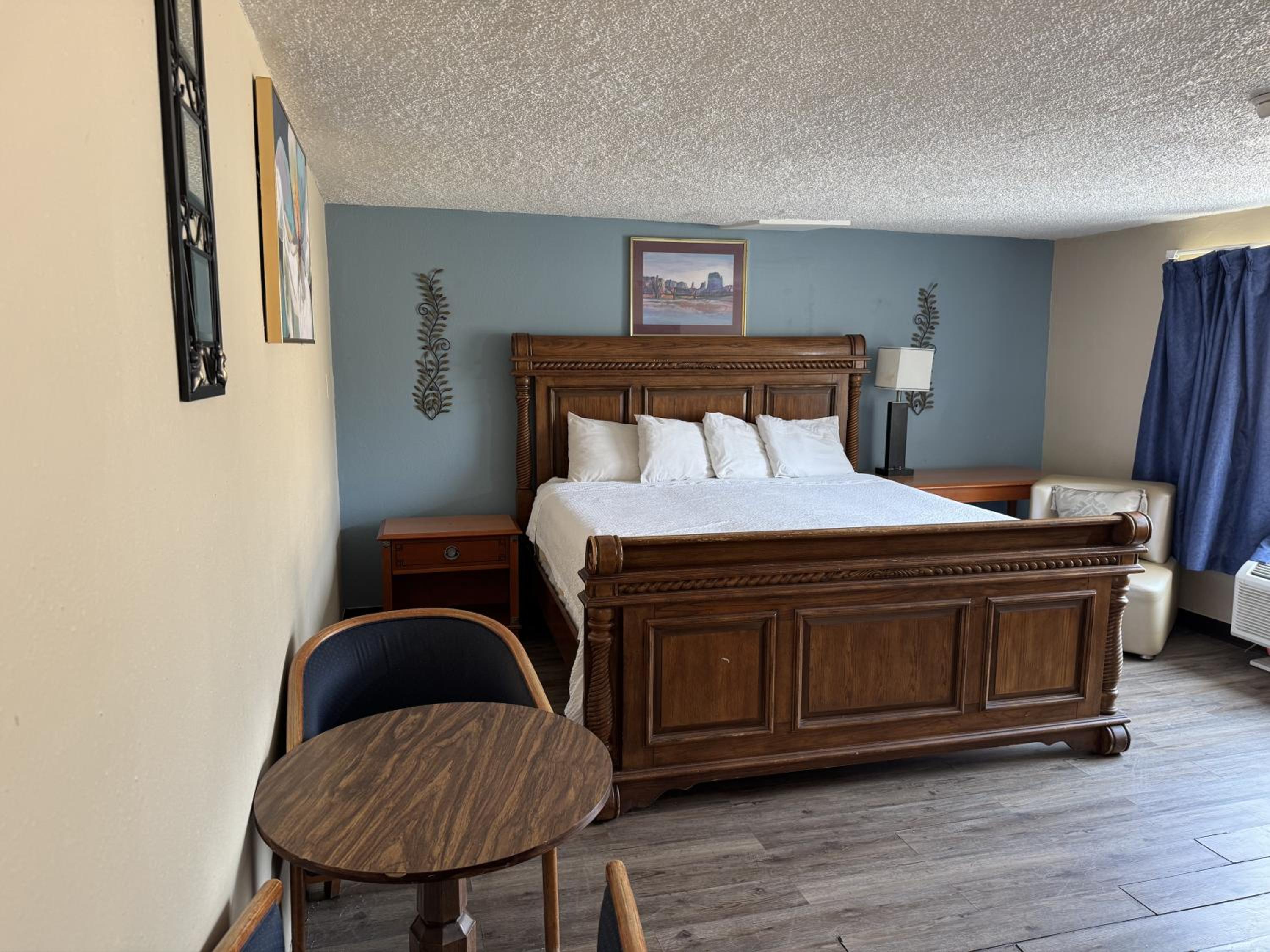 Safari Motel