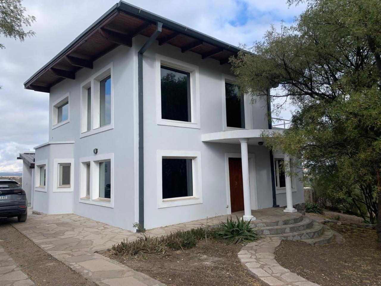 Exclusiva Propiedad con vista al Cerro Uritorco, Barrio Residencial, Capilla Del Monte