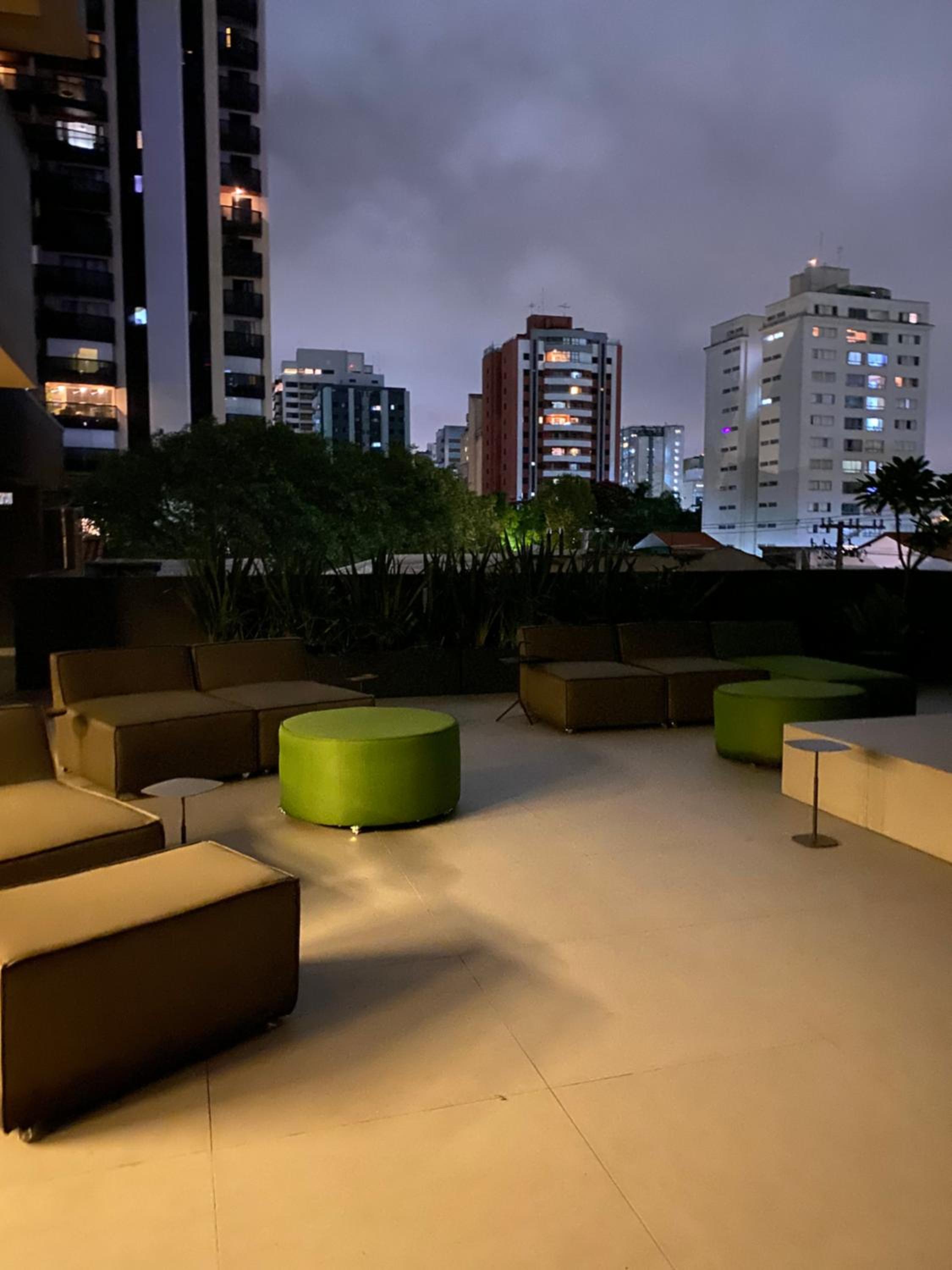 Studio 509 - Lindo studio ao lado do metro e shopping com Alexa