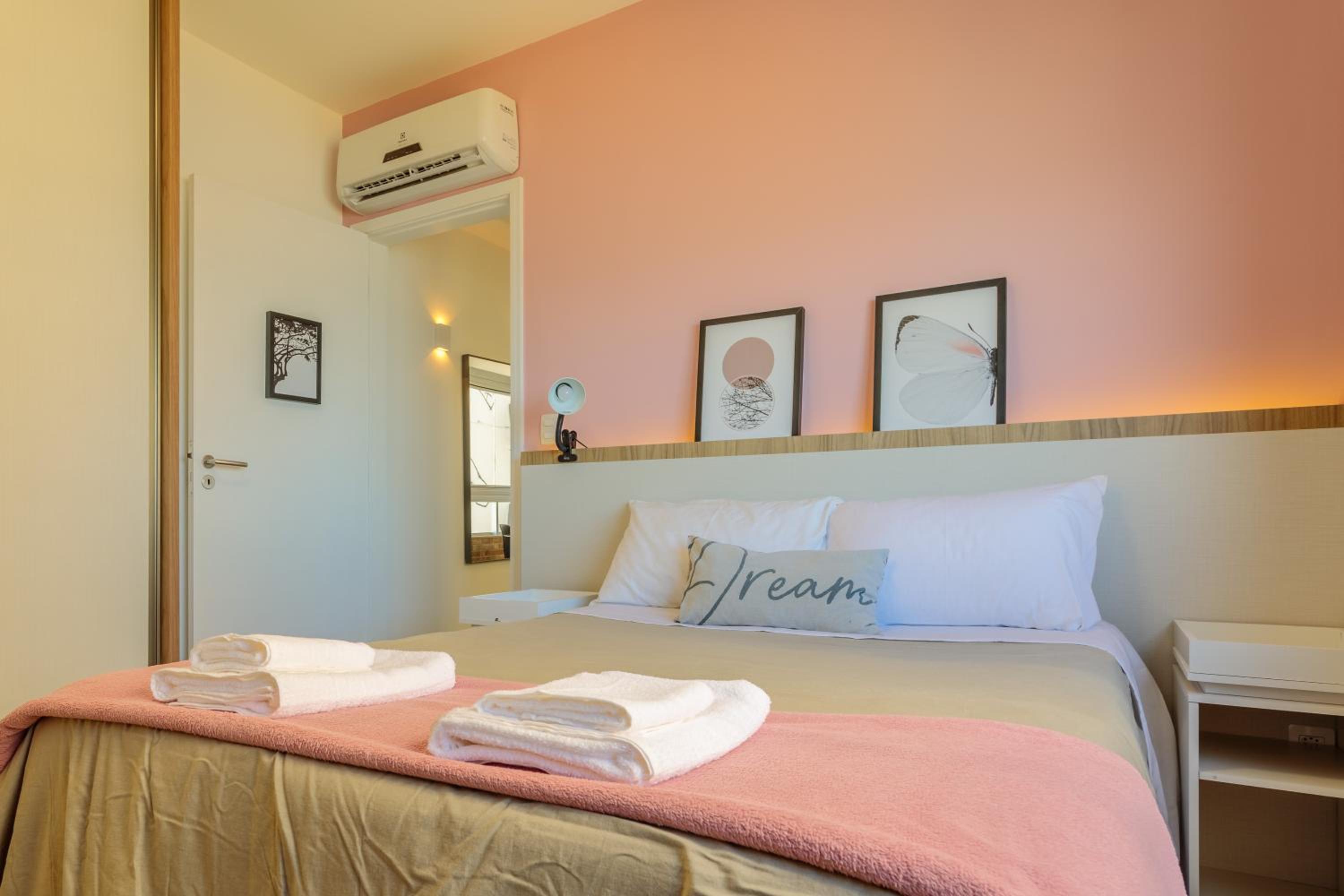 Apto de Designer com vista para a Beiramar PY4648