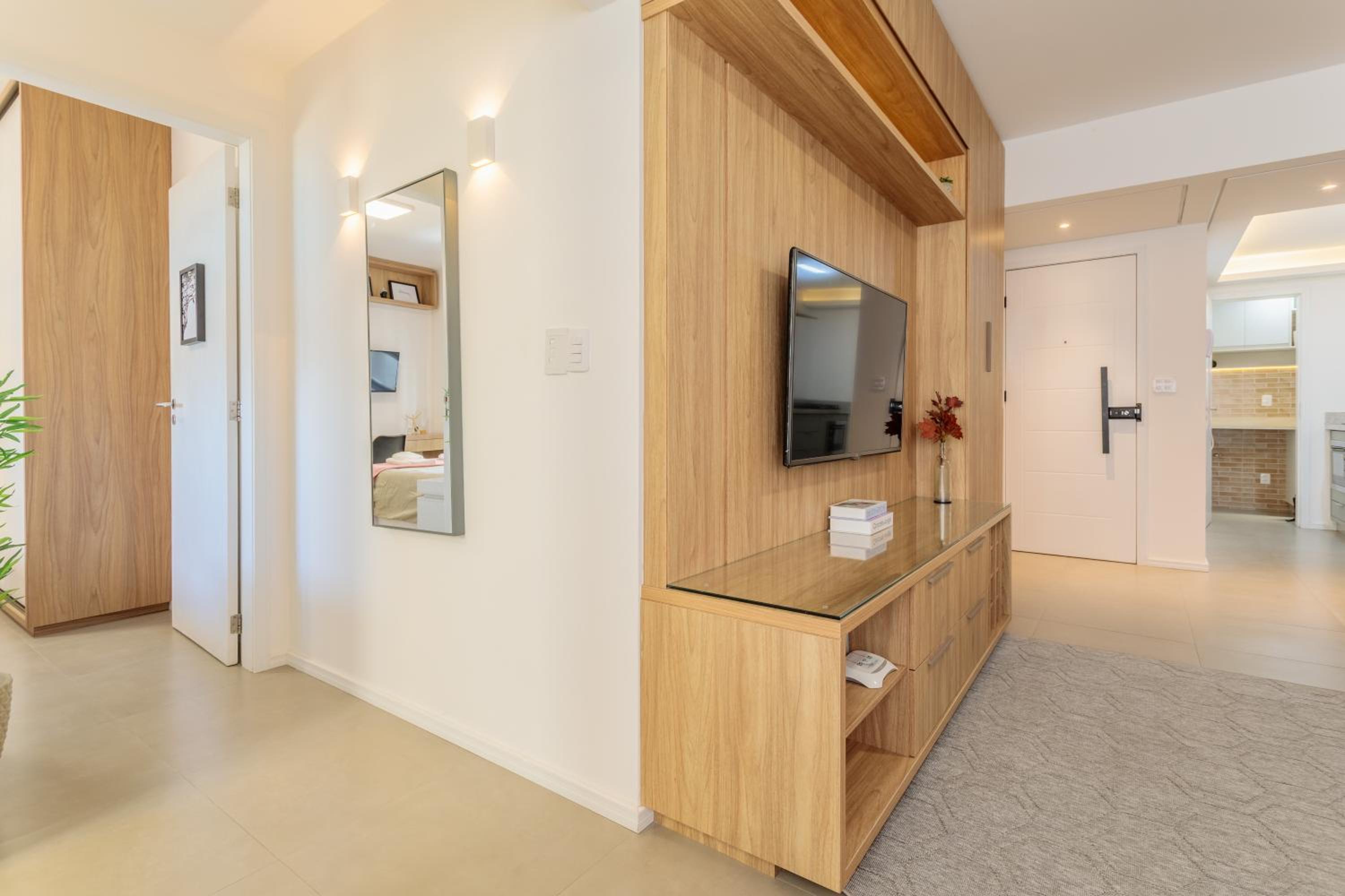 Apto de Designer com vista para a Beiramar PY4648