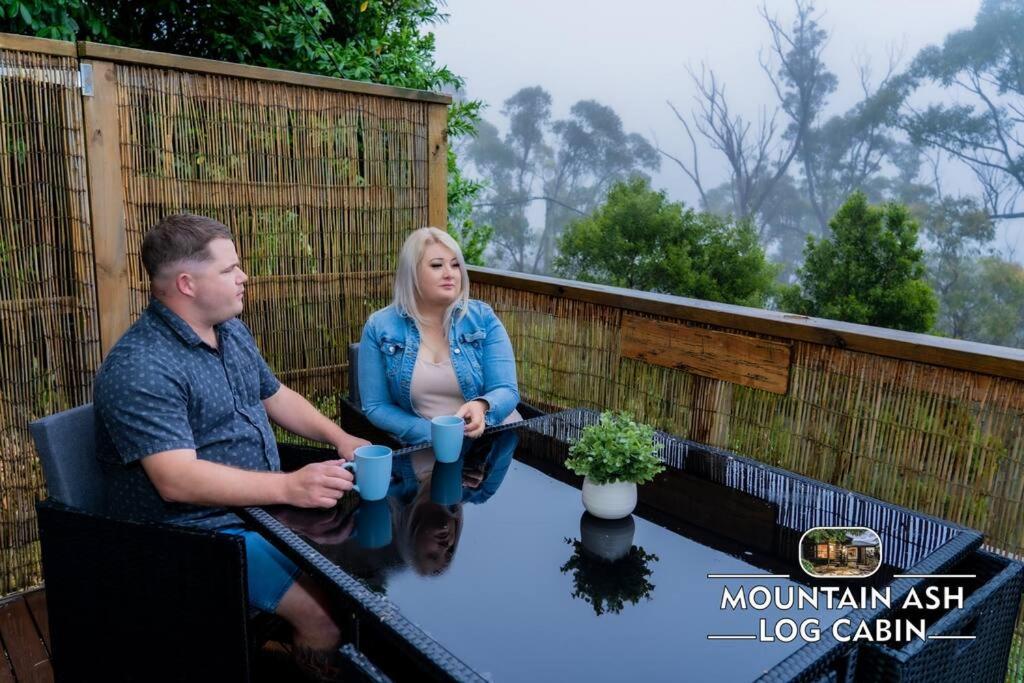 Romantic Retreat in the Dandenong Mountains