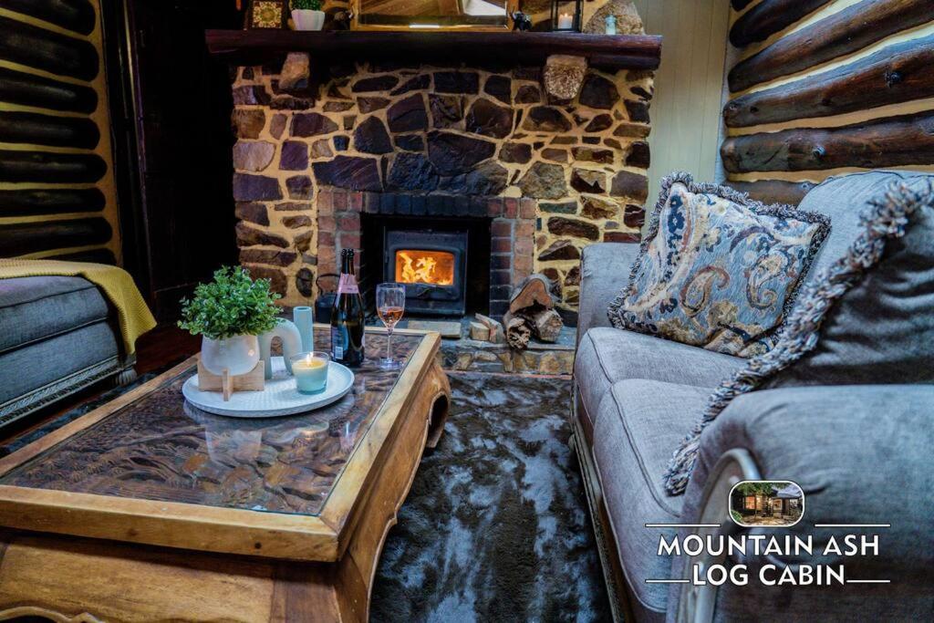 Romantic Retreat in the Dandenong Mountains