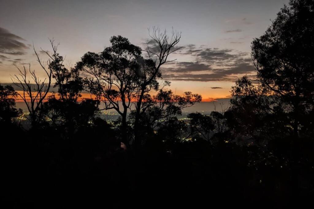 Romantic Retreat in the Dandenong Mountains