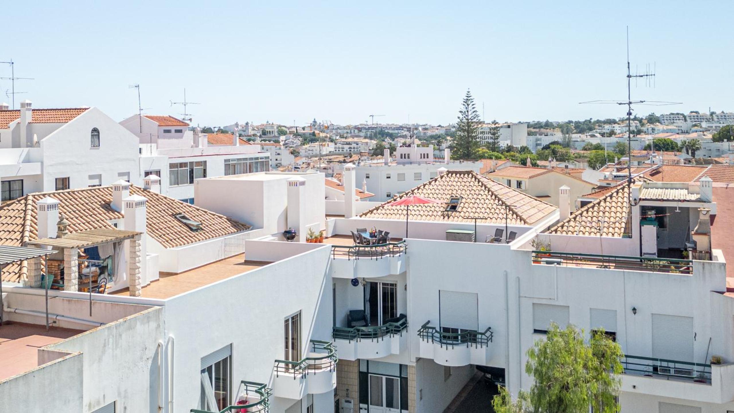 Apartment Alfarrobeira-with Superb Sun Terrace view 2