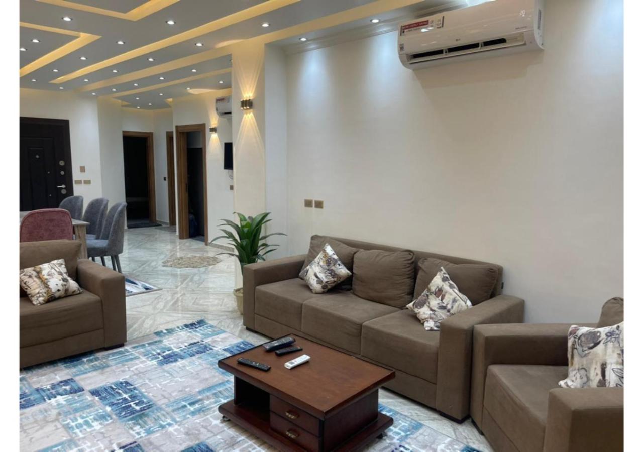 apartment in 8th district- 6 october