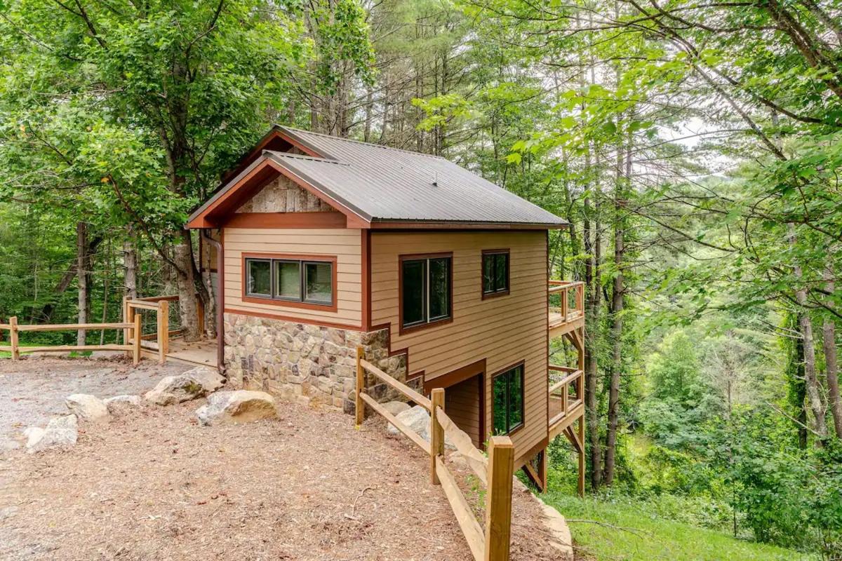 Poplar Treehouse - Rustic Luxury