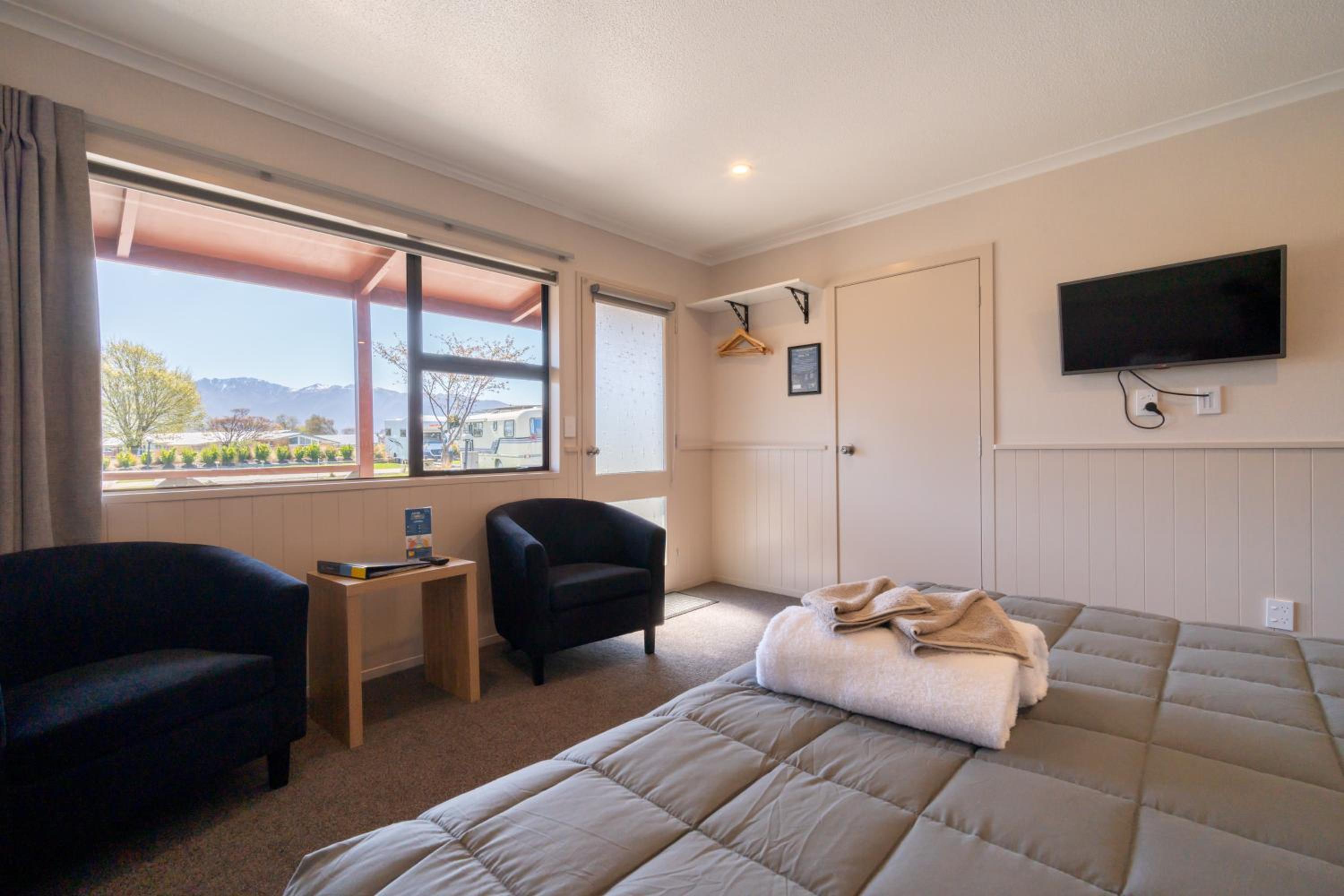 Te Anau Top 10 Holiday Park and Motels