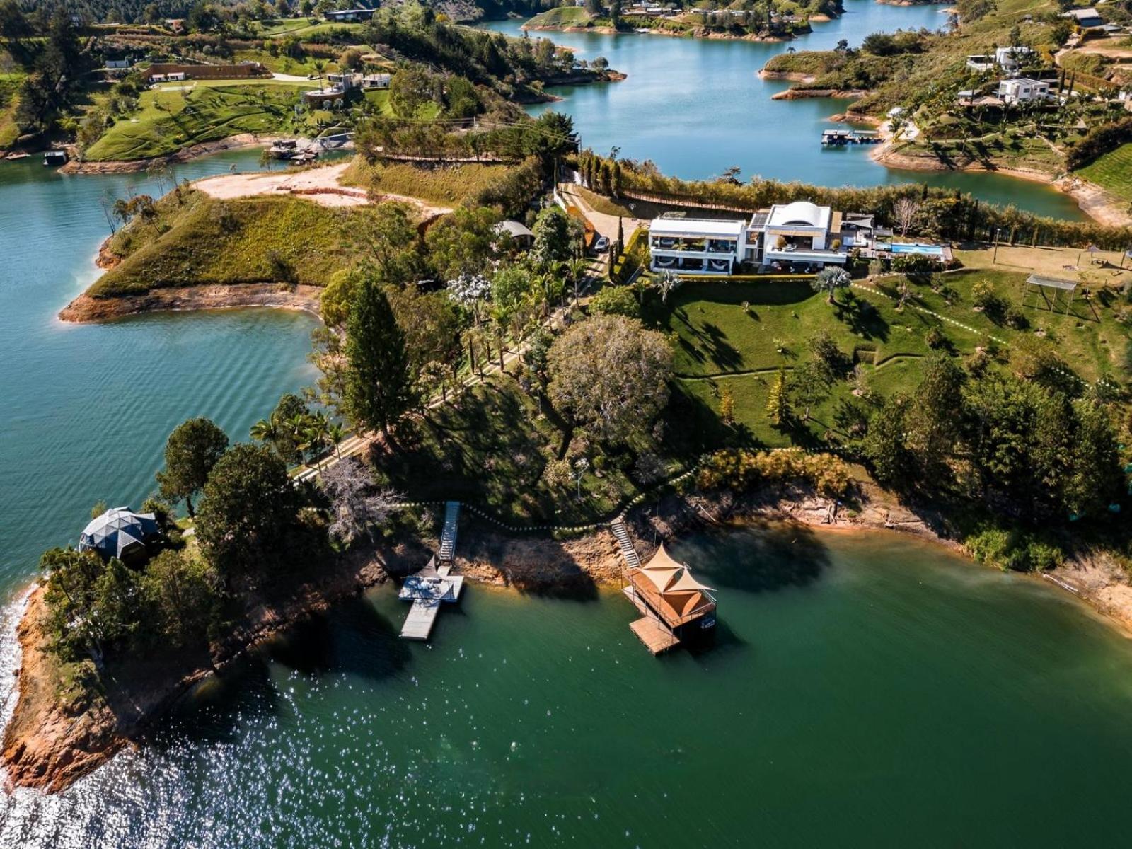 Lake Villa en el Peñol vista increíble