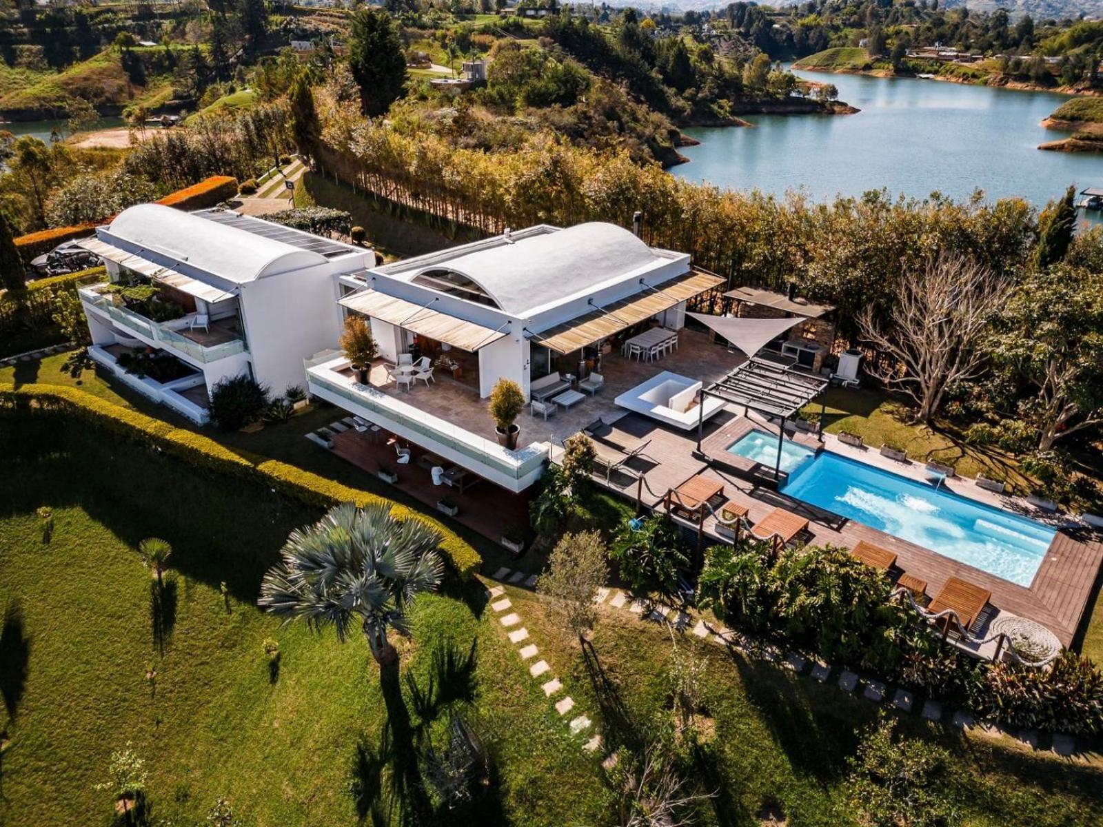 Lake Villa en el Peñol vista increíble