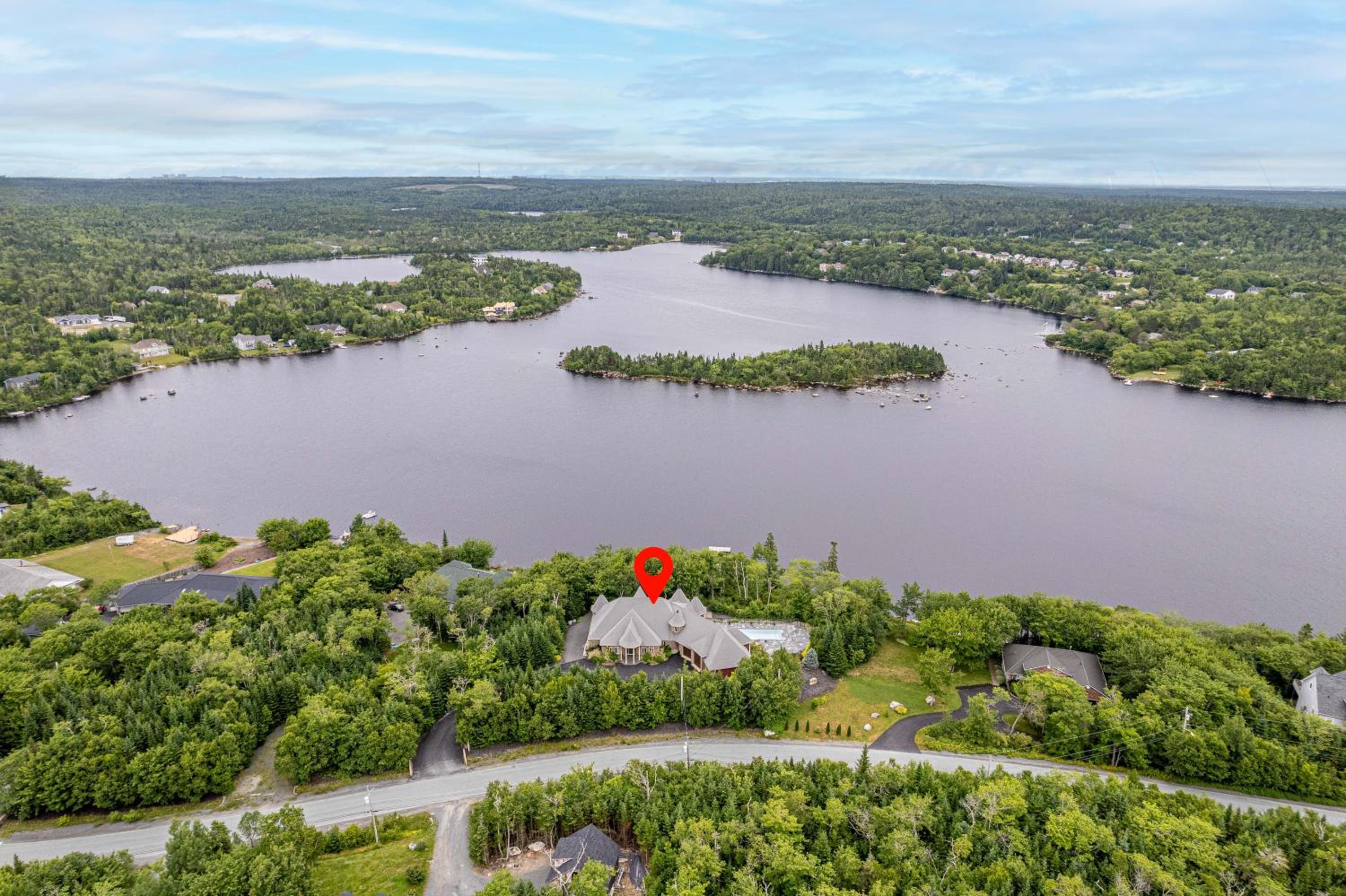 Tranquil Chateau on Moody Lake