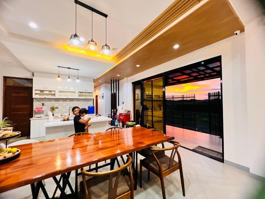 Exclusive Modern Hygge Sunset Lounge Don Carlos view 4