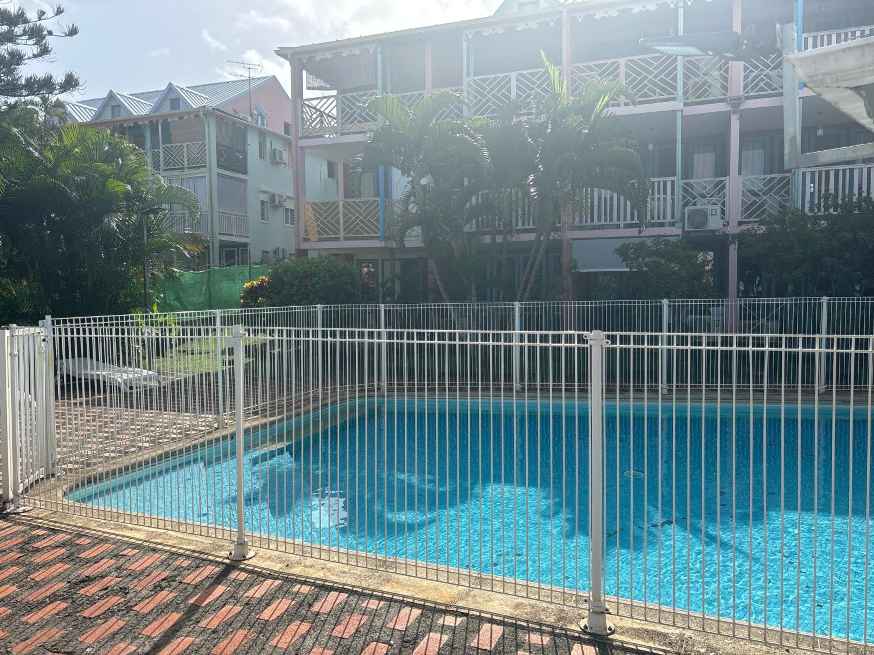 Appartement piscine proche plage view 3