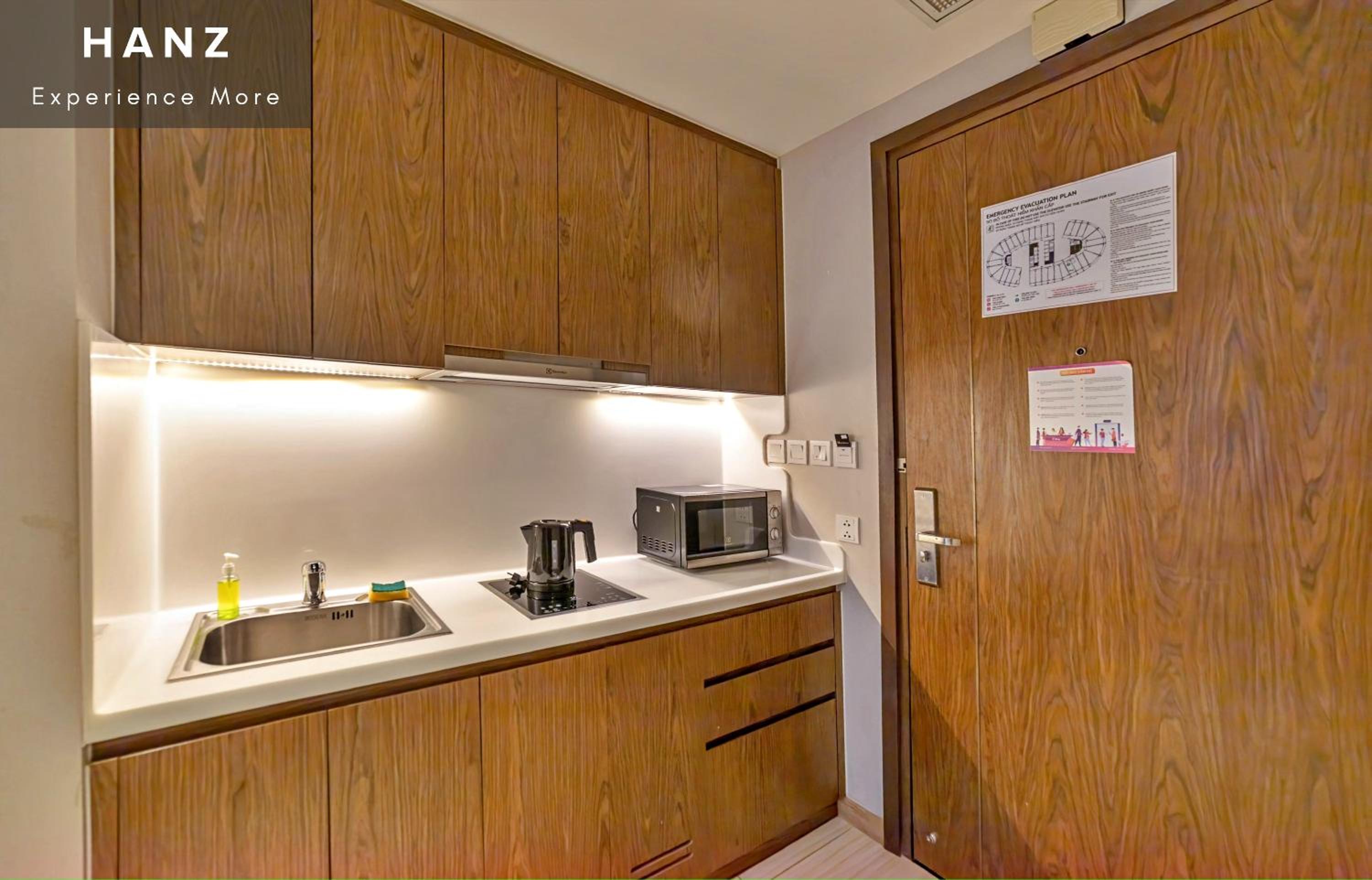 HANZ Business Suite Muong Thanh Condo Hotel view 5