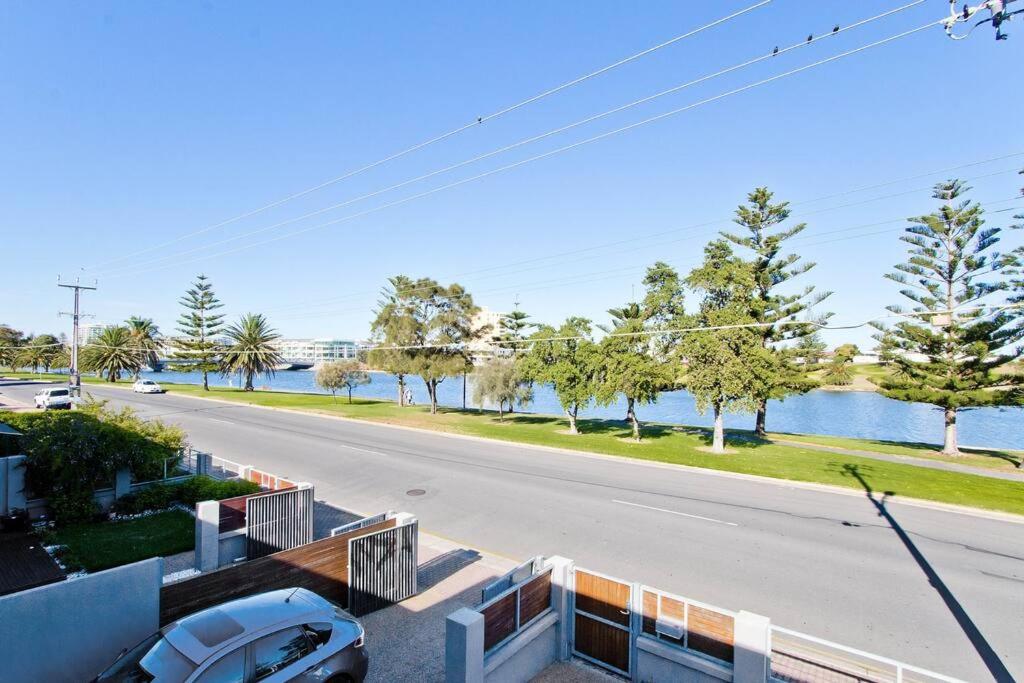 Unwind at Adelphi, Waterside, Pet friendly