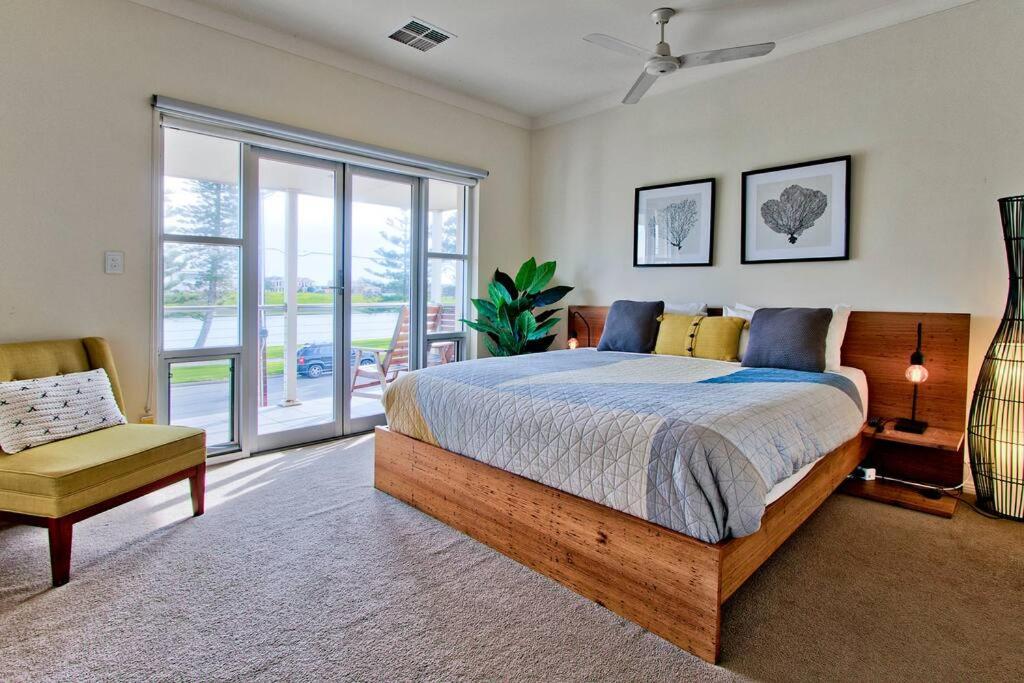 Unwind at Adelphi, Waterside, Pet friendly