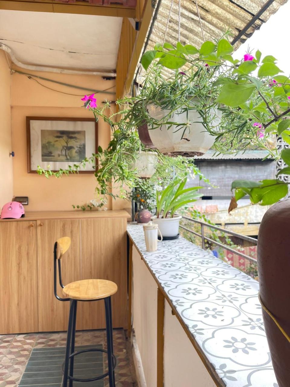 Quiet Private Apartment, 5' to Hoan Kiem Lake, 2 Balconies, 1 Bedroom, Free WIFI - NETFLIX, Zeit Home 506