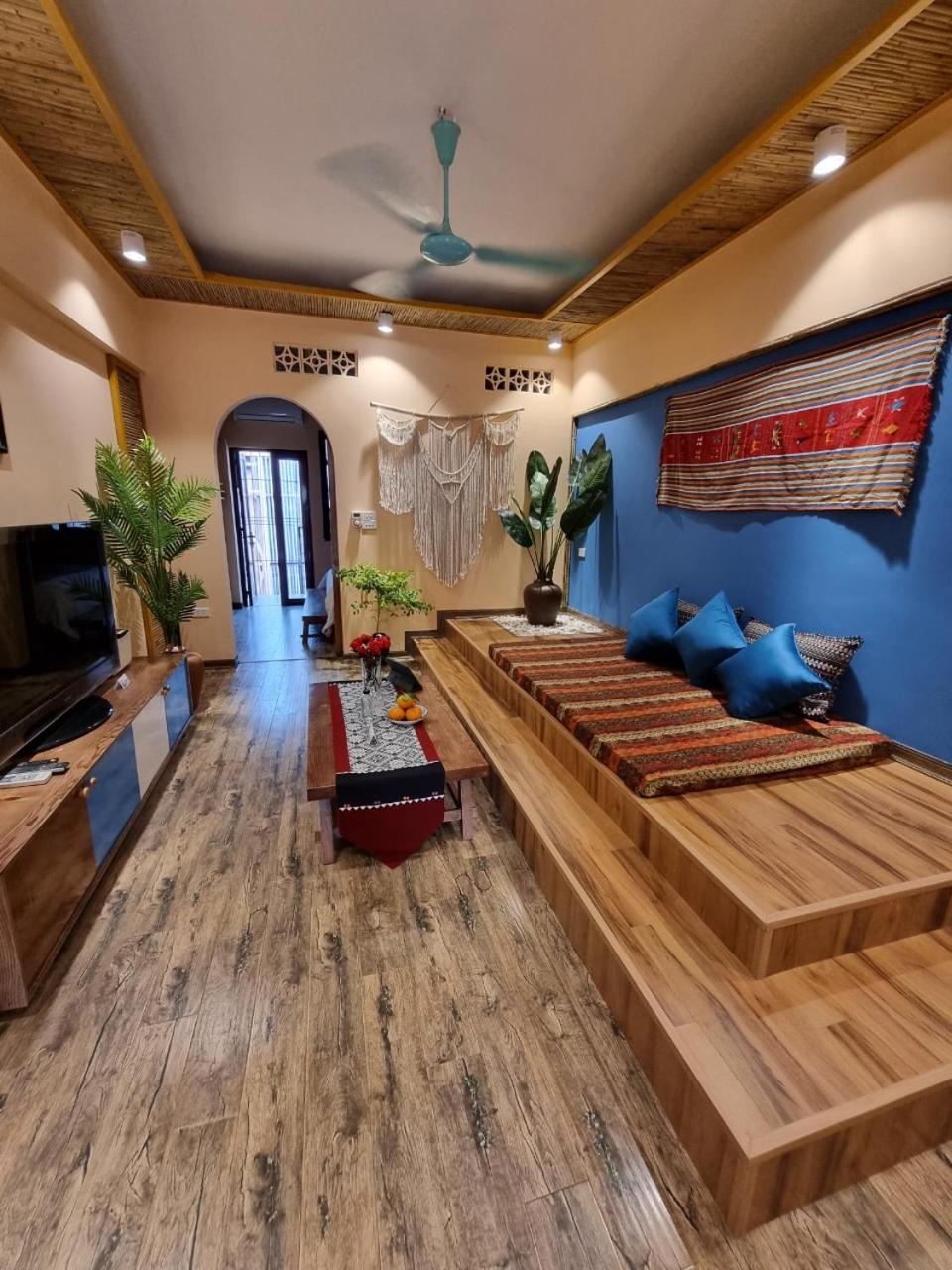 Quiet Private Apartment, 5' to Hoan Kiem Lake, 2 Balconies, 1 Bedroom, Free WIFI - NETFLIX, Zeit Home 506