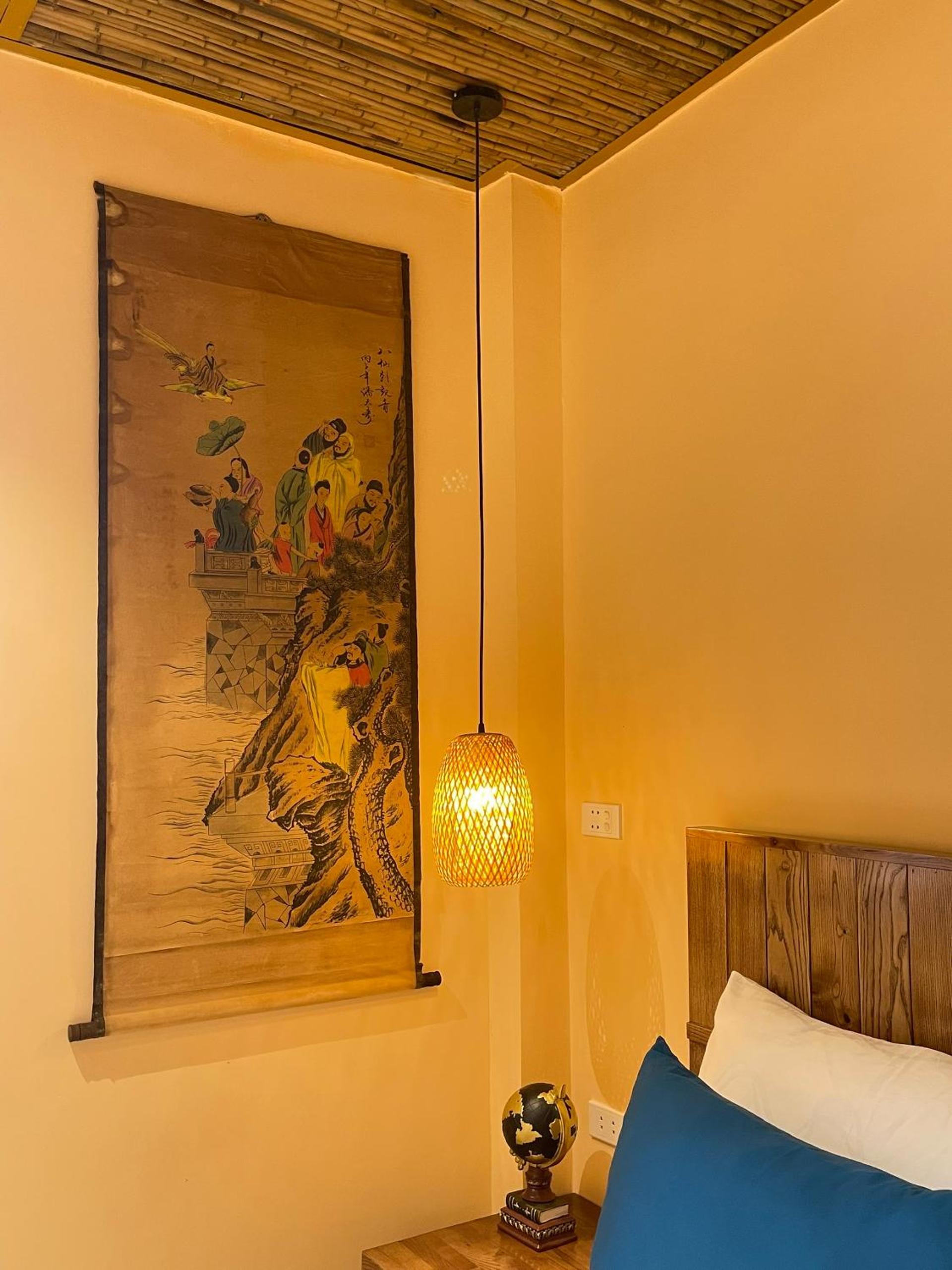 Quiet Private Apartment, 5' to Hoan Kiem Lake, 2 Balconies, 1 Bedroom, Free WIFI - NETFLIX, Zeit Home 506