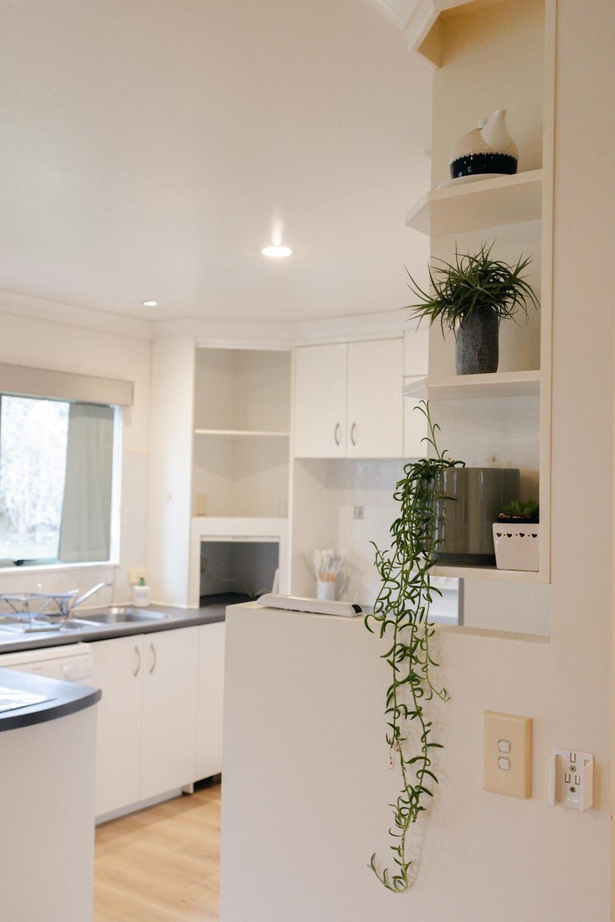 Prime location at Mt Eden- Cozy Vibe 3BR Home view 2