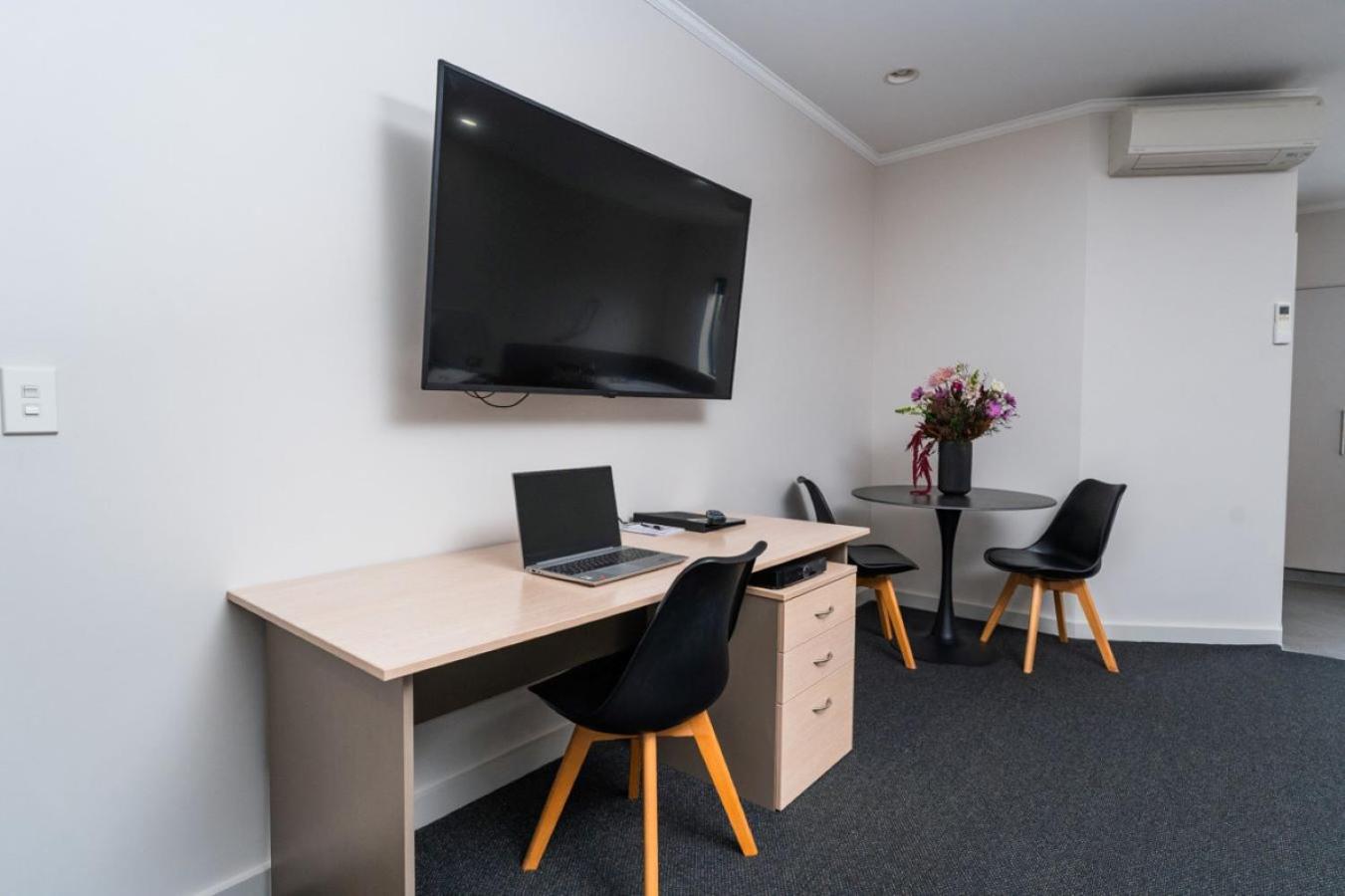Aubyn Court Spa Motel