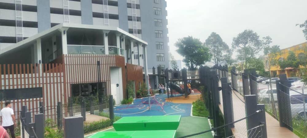 Humaira Dian Residency Studio Homestay 360sqft