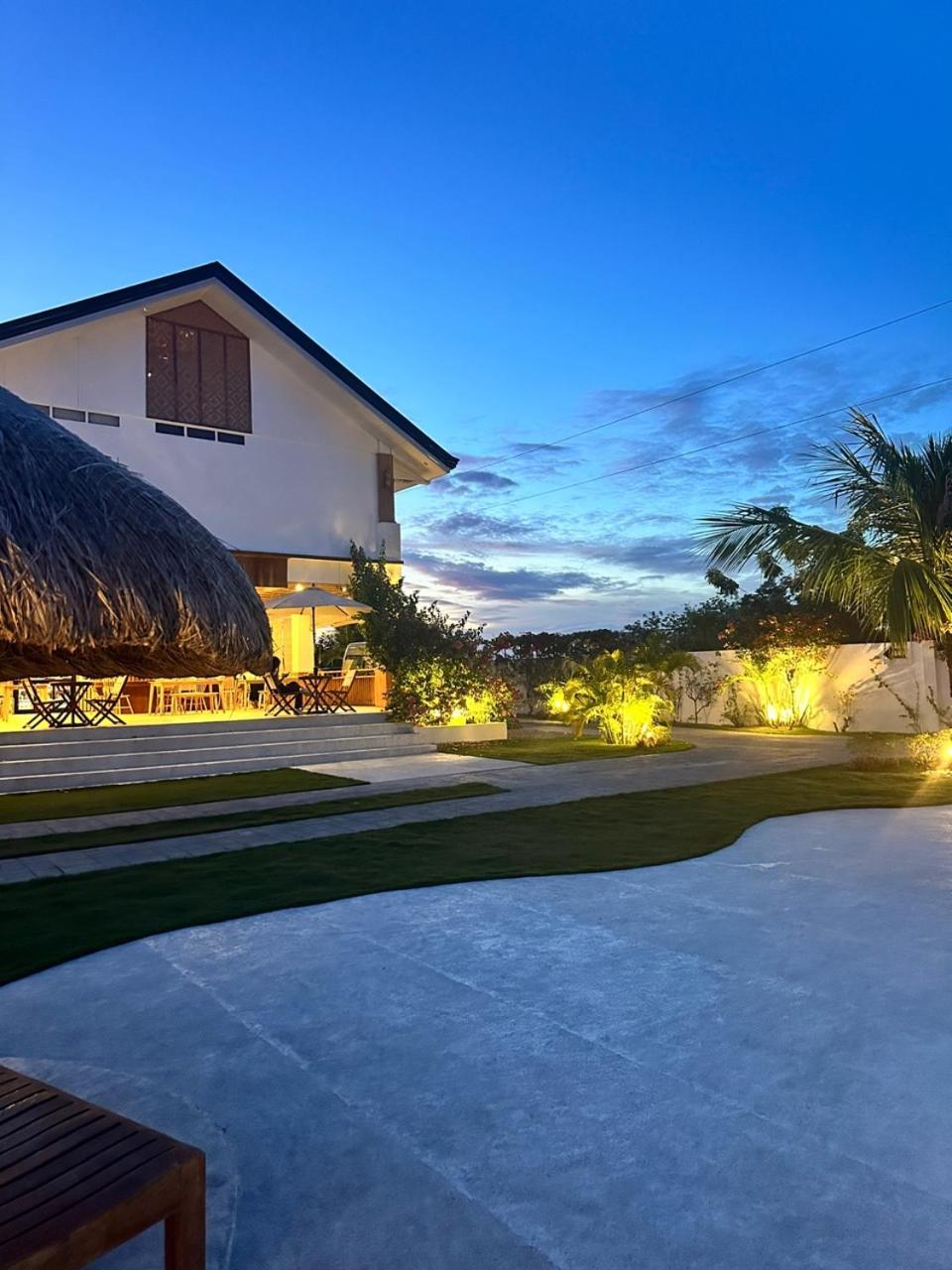 Photo 77