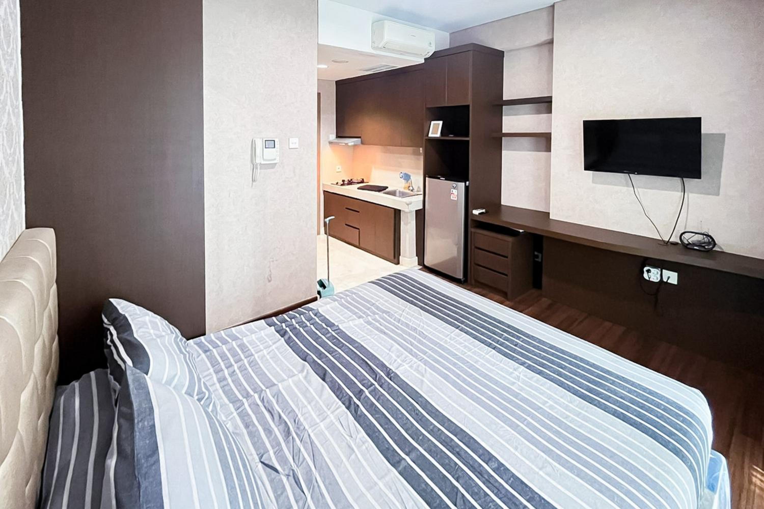 RedLiving Apartemen Puri Orchard - Millenial Room Tower Orange view 2