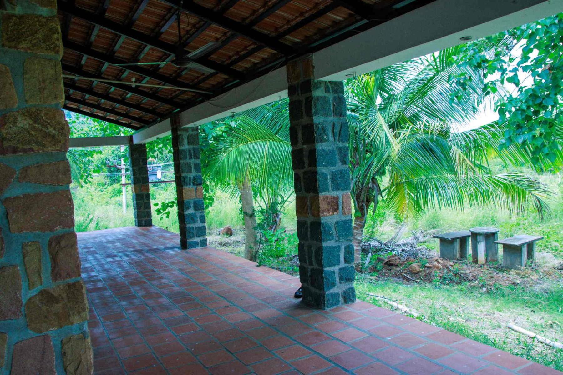 Kudhiraipannai Bungalow