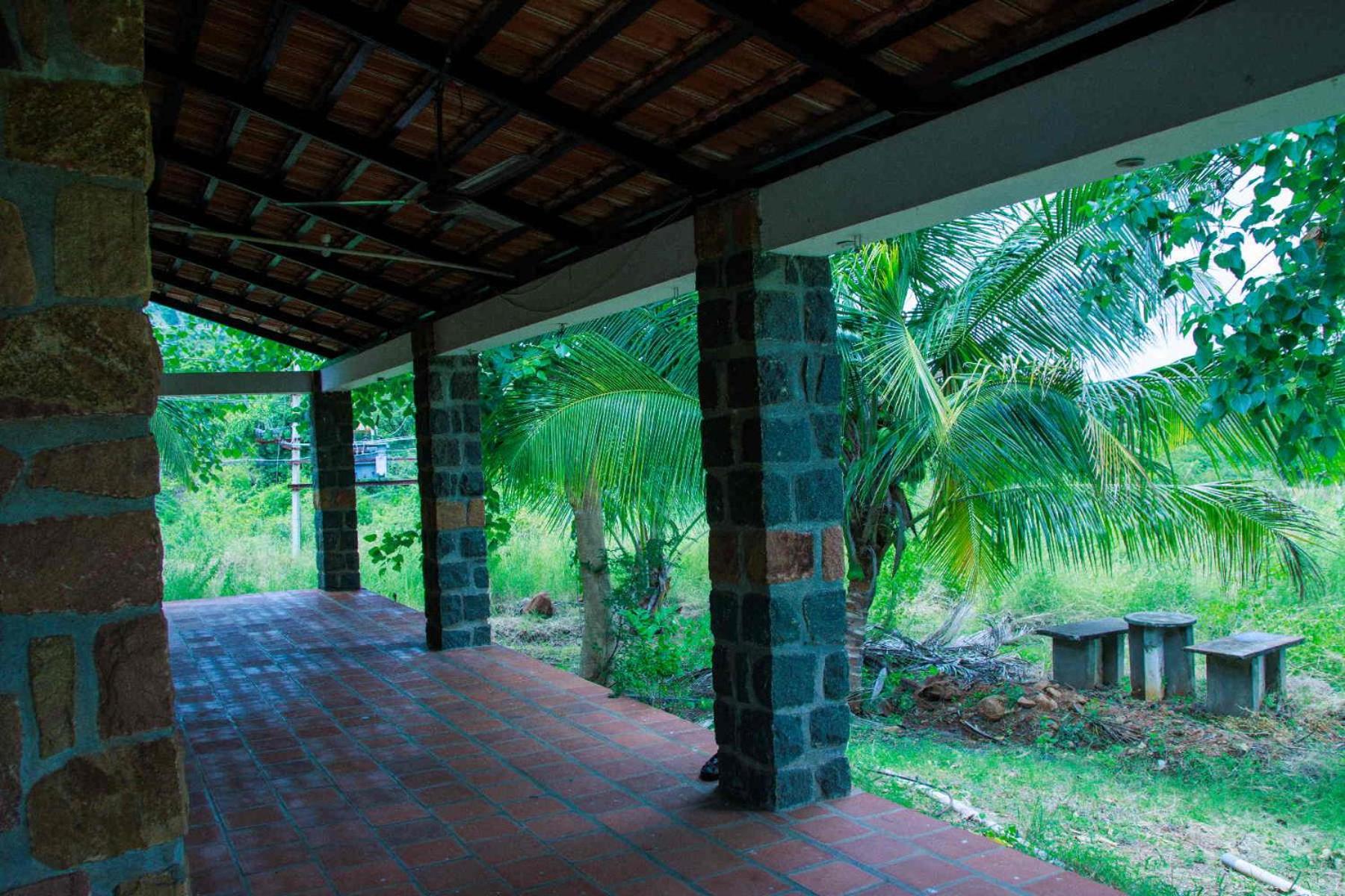 Kudhiraipannai Bungalow