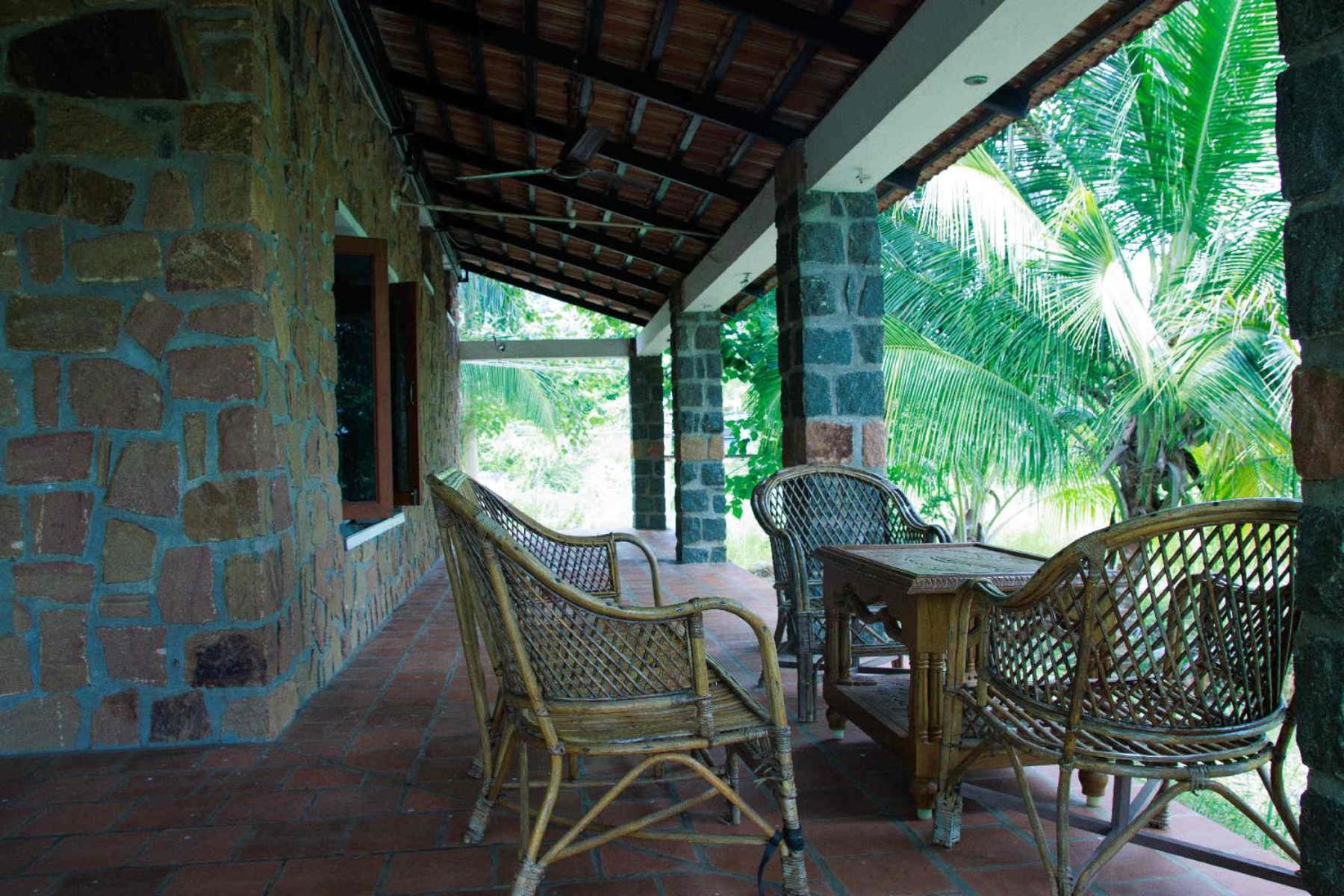 Kudhiraipannai Bungalow