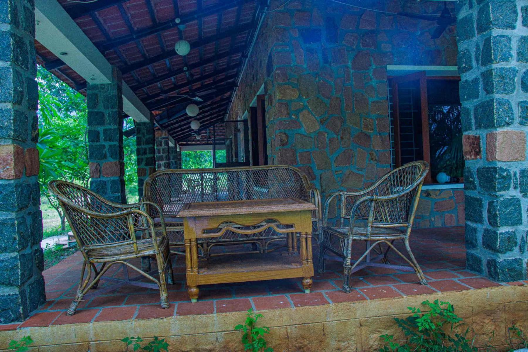Kudhiraipannai Bungalow