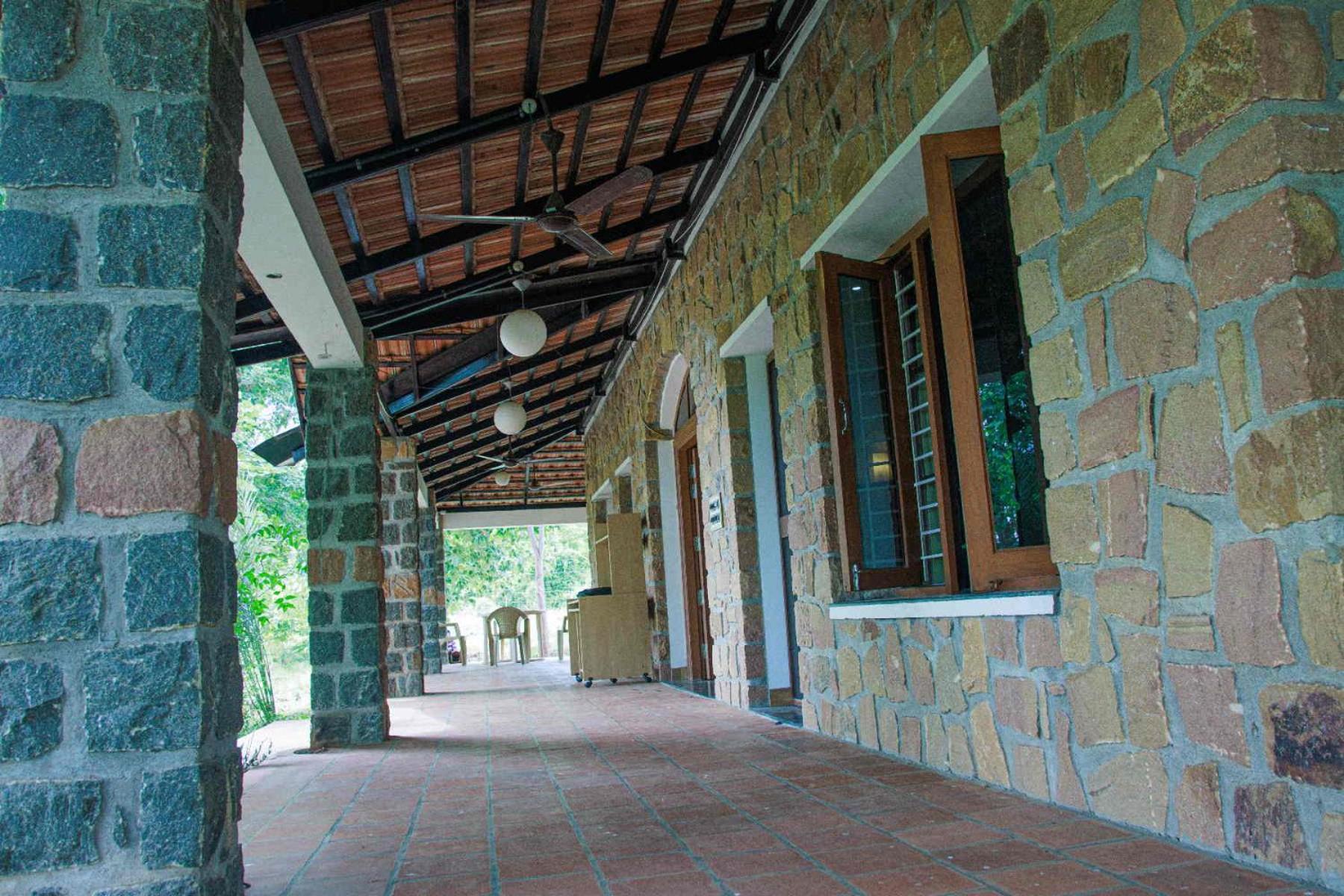Kudhiraipannai Bungalow