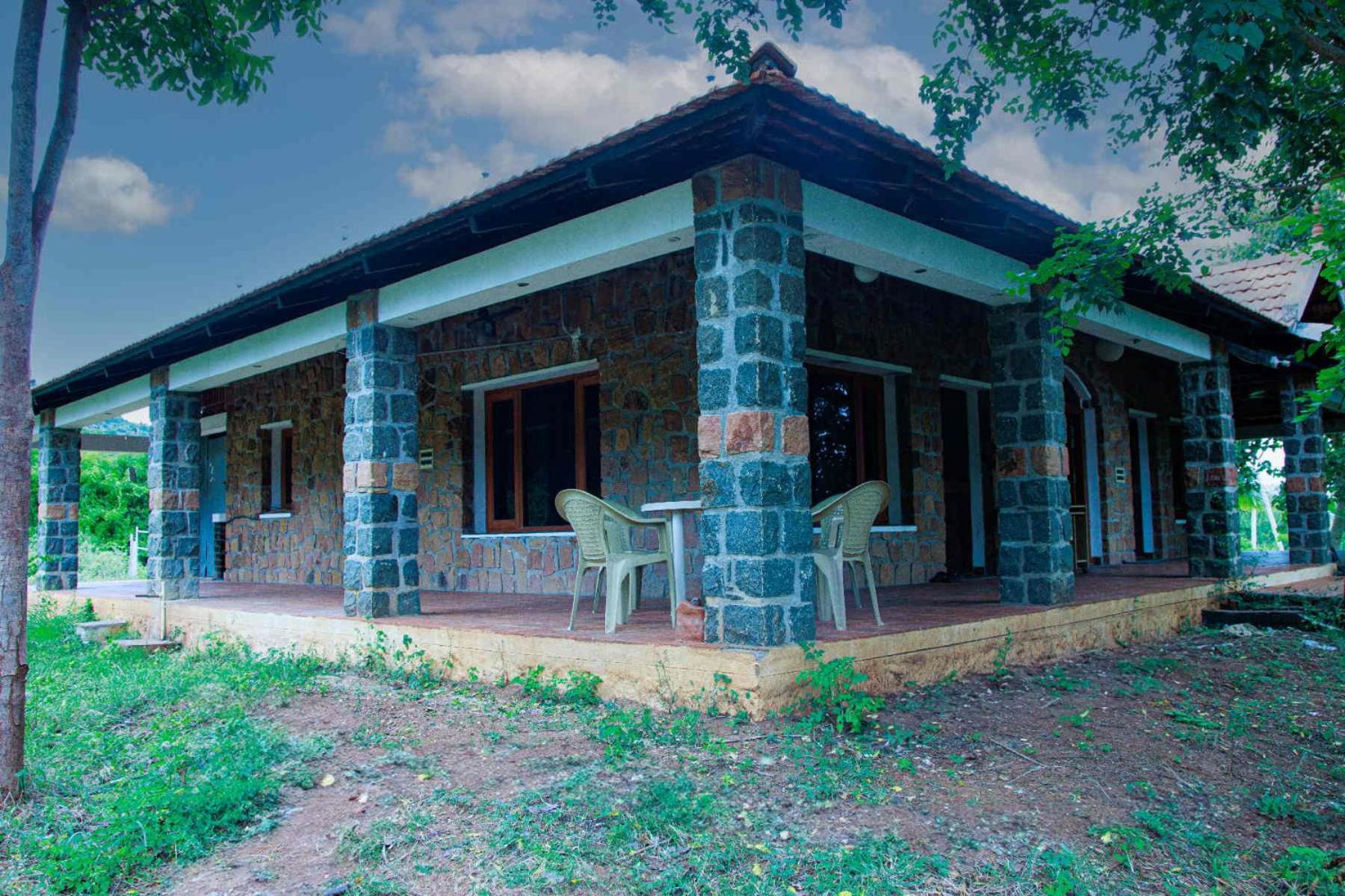 Kudhiraipannai Bungalow