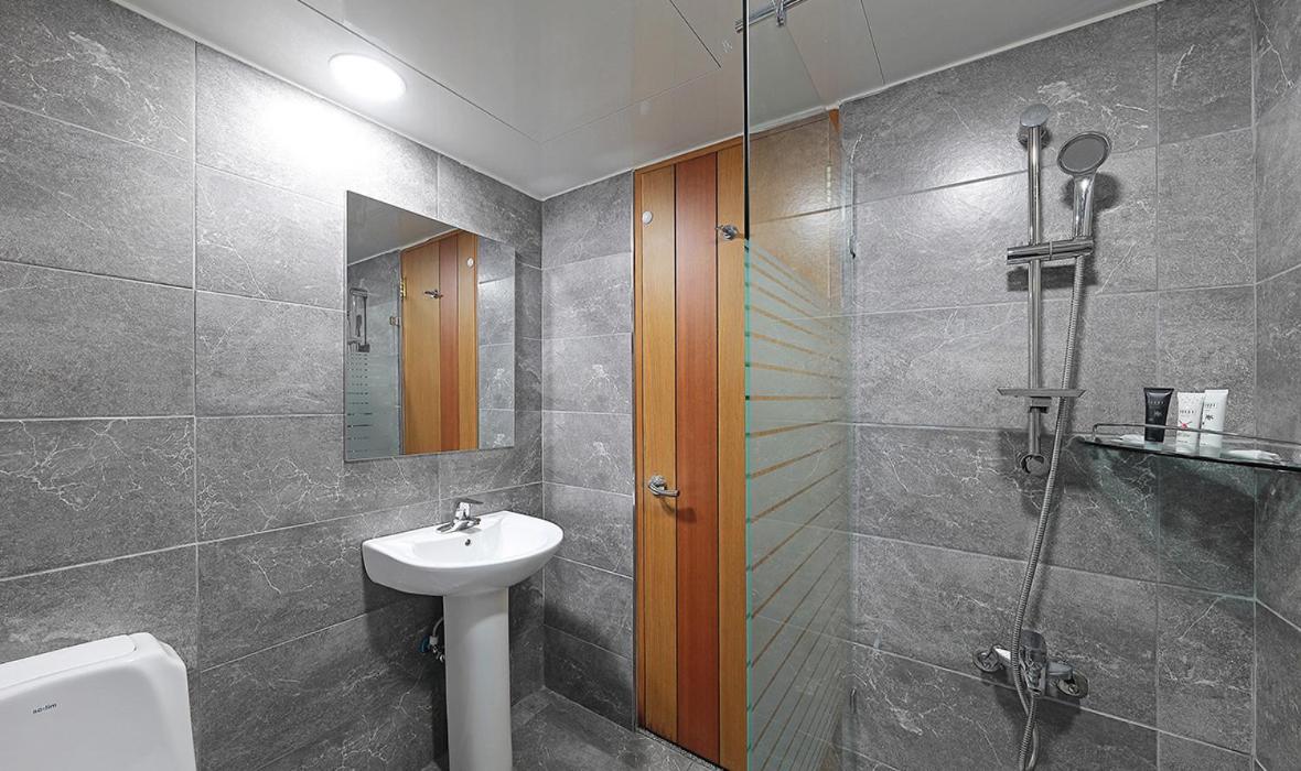 Ocean2YouResort SokchoSeorakBeach Hotel&Condo, 束草市 - 22