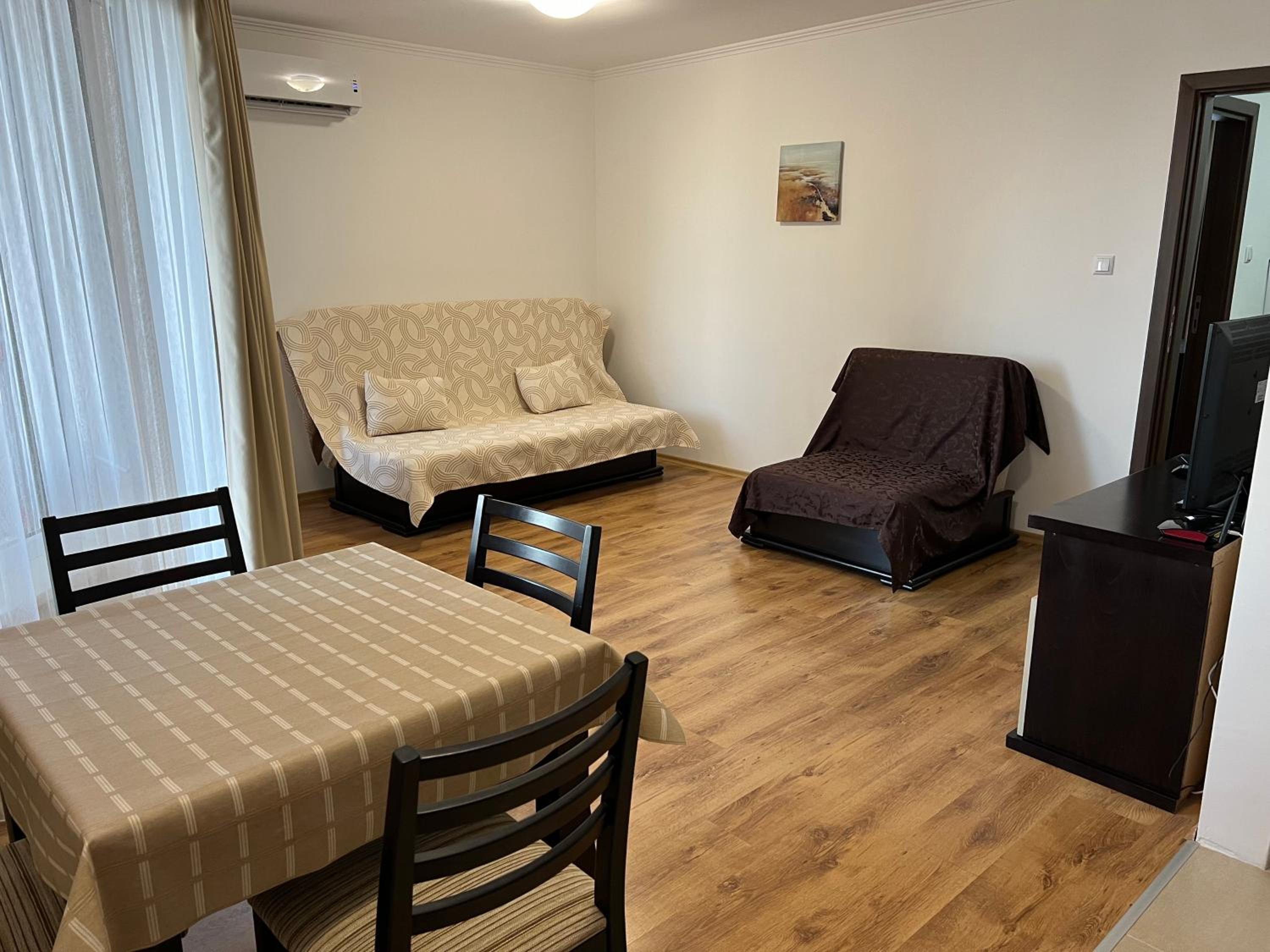 Antorini Apartments