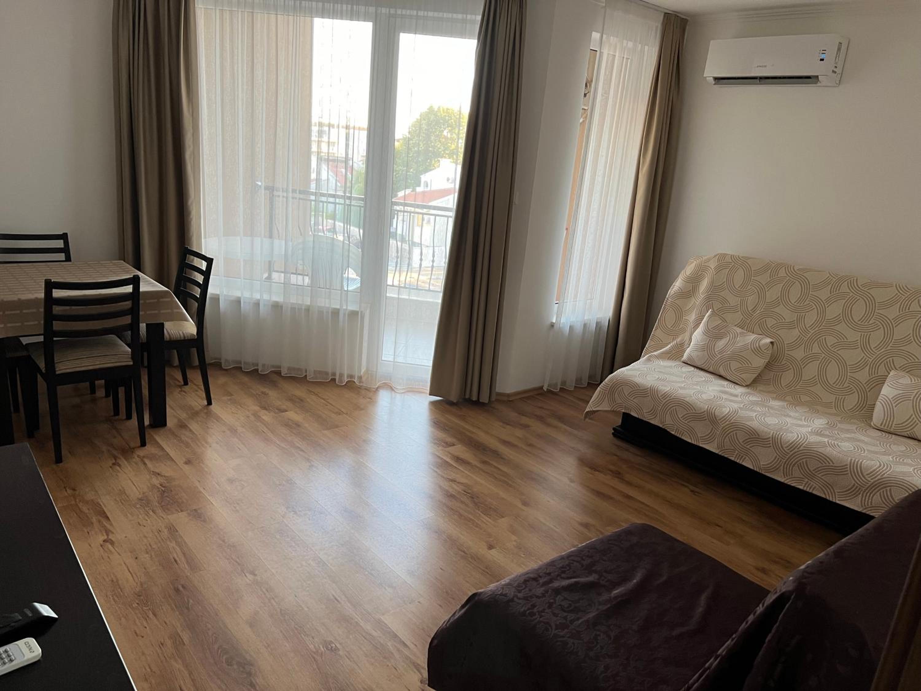 Antorini Apartments