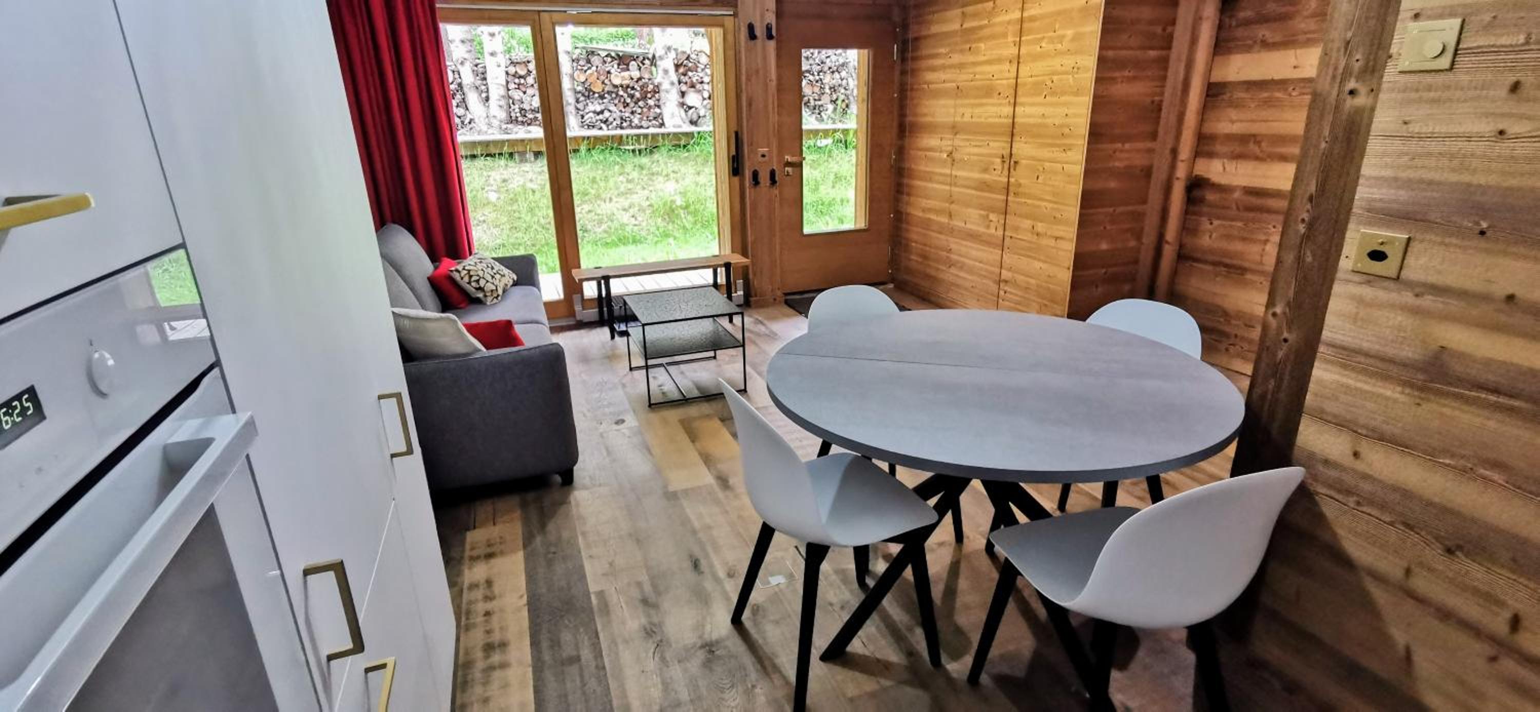appartement avec jardin dans luxueux chalet view 5