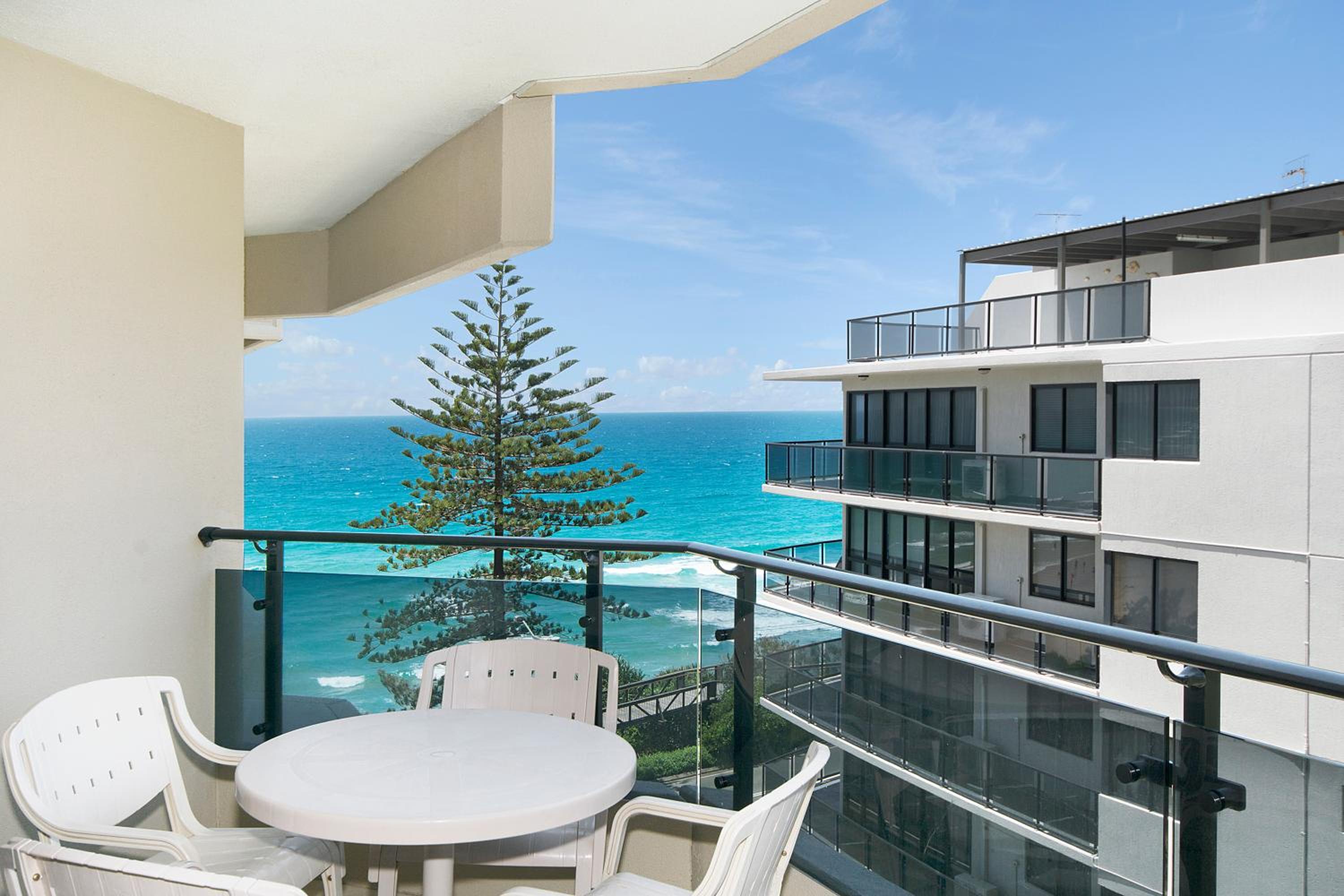 Clubb Coolum Beach Resort Sunshine Coast