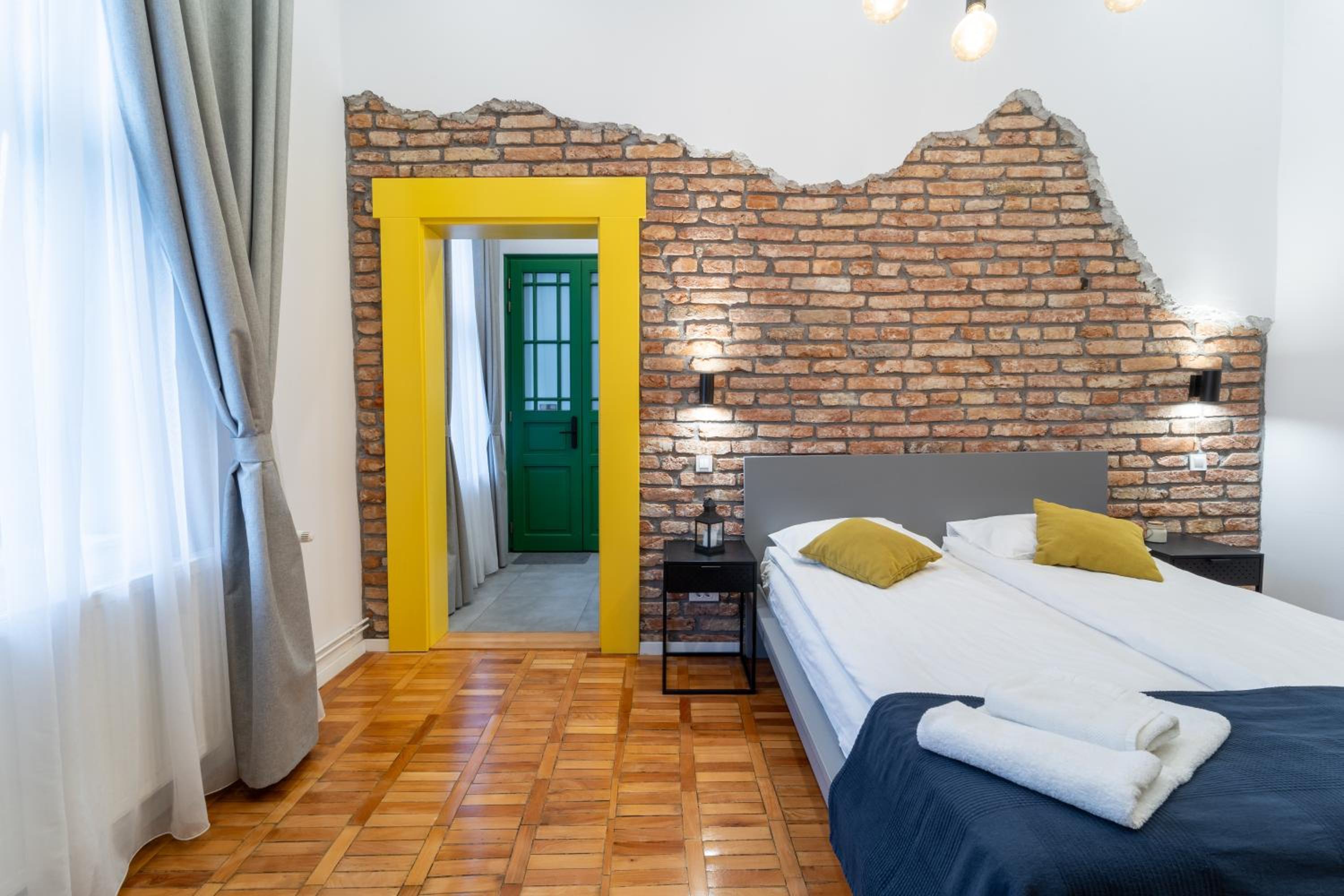 5 star Luxury Studio-Old Town Center view 4