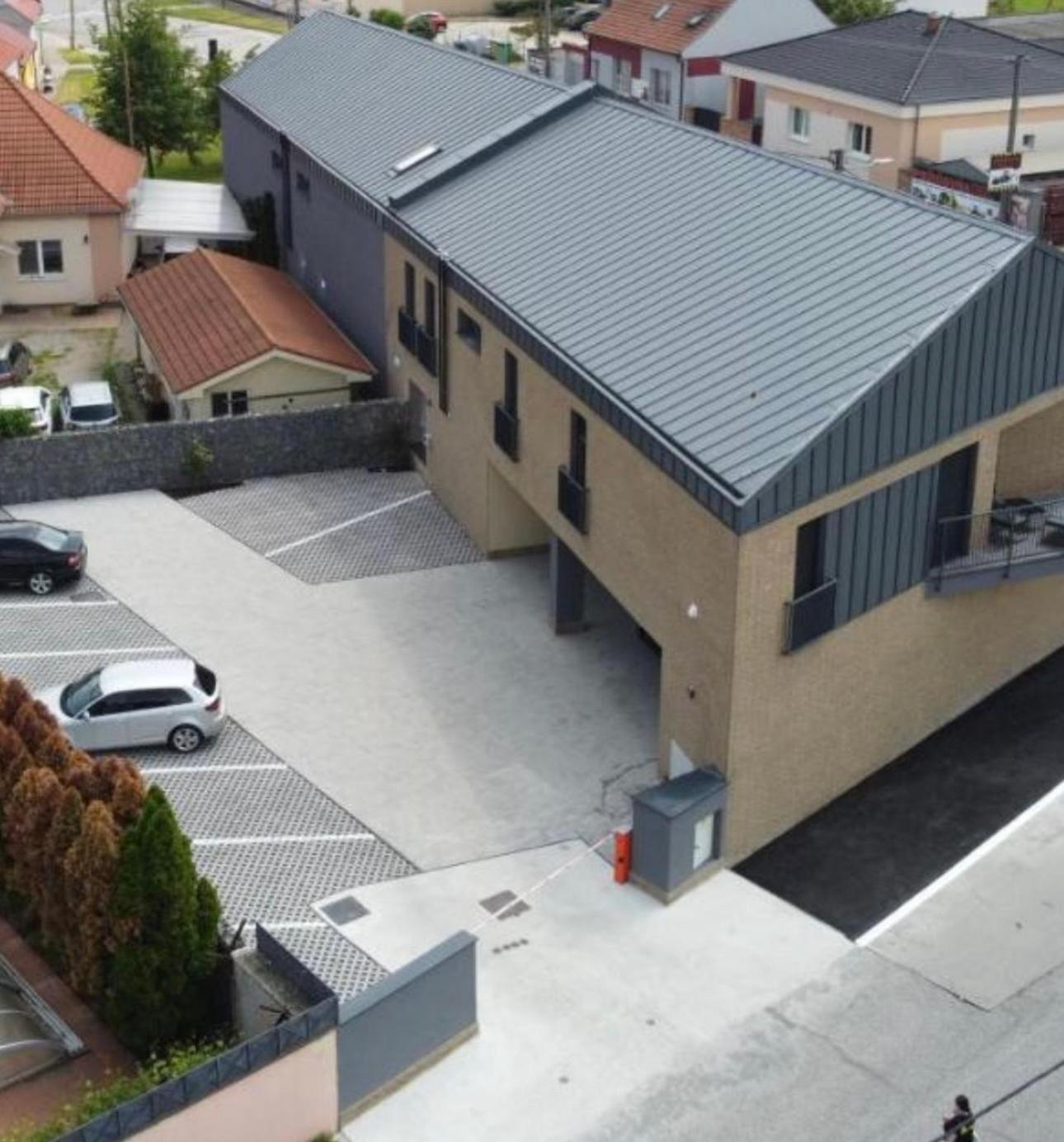 Apartments Sered