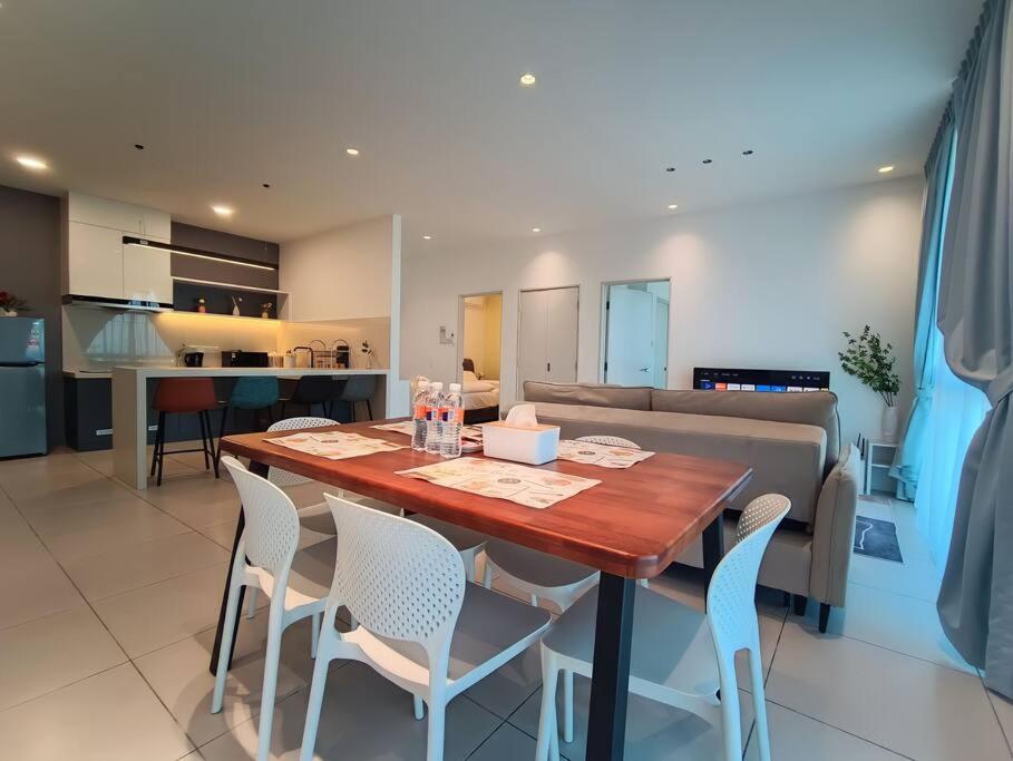 Jk DeLOFTS 12Pax New Low-Density Scenic View Apartment photo 8
