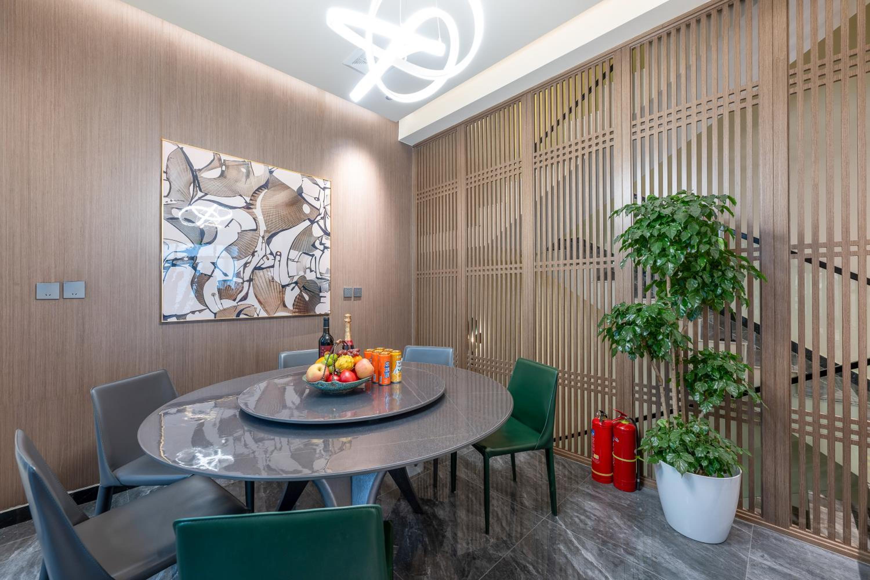 Jing Yan Lan Shan丨Free Lan Shan coffee 丨nearby the Hong Luo Temple and the Great Wall丨Garden and barbecue free breakfast dinner