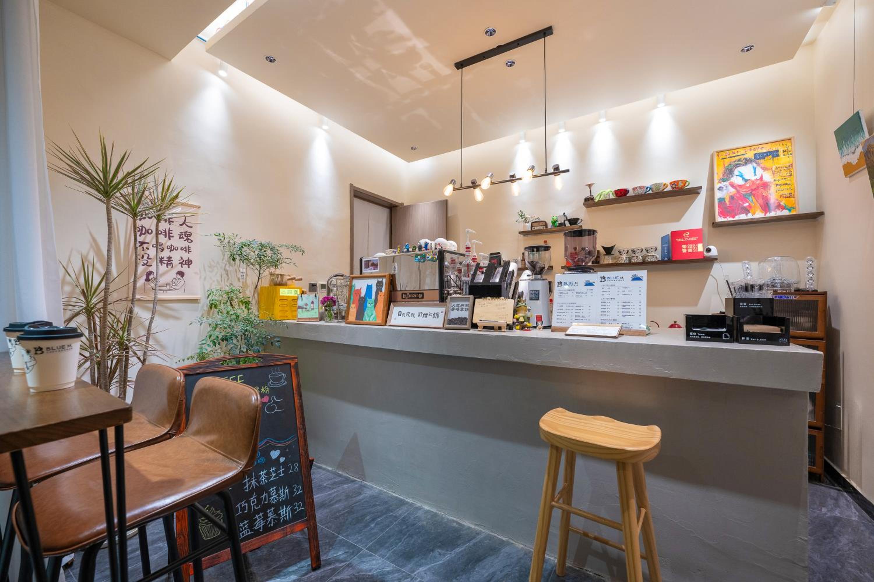 Jing Yan Lan Shan丨Free Lan Shan coffee 丨nearby the Hong Luo Temple and the Great Wall丨Garden and barbecue free breakfast dinner
