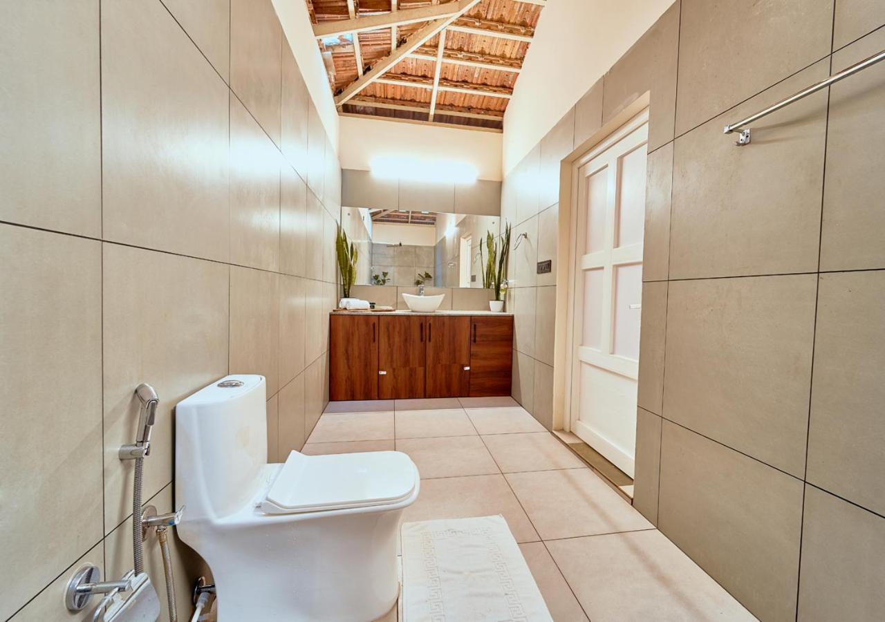 M Cafe Private Pool Villa By VOYE HOMES view 5