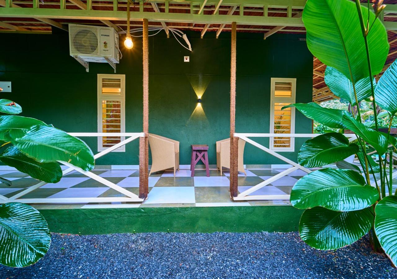 M Cafe Private Pool Villa By VOYE HOMES view 2