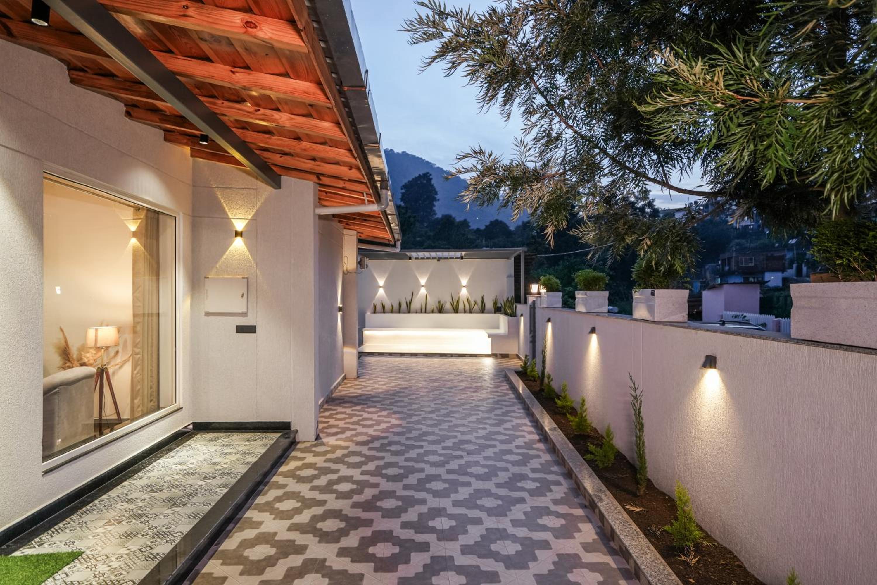 SaffronStays Bourbon - 2BR luxury villa with garden, BBQ, bonfire & valley views near Naukuchiatal & Bhimtal Lake