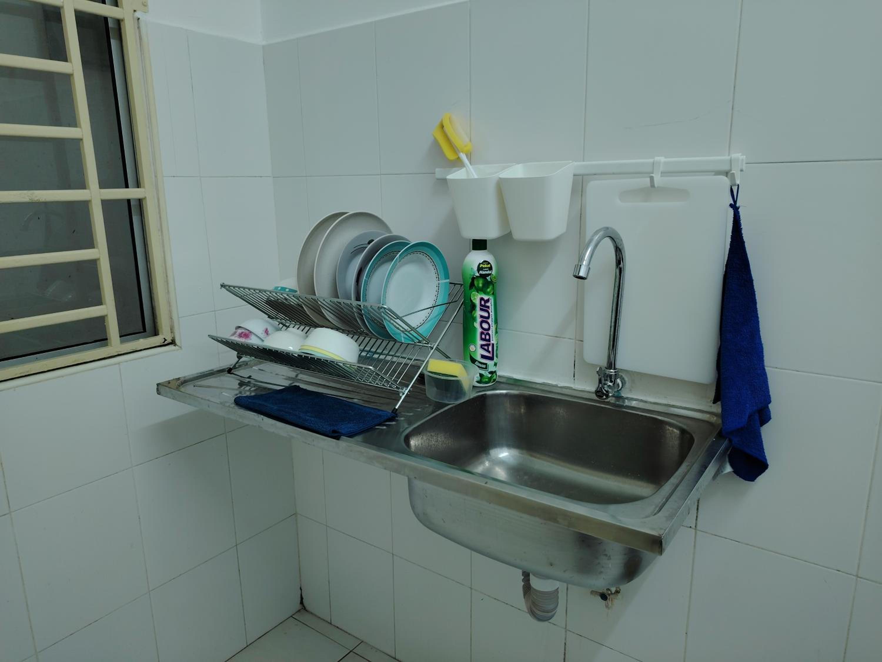 Maison Inn - Affordable Sleeps 6 to 13 near Tebrau AEON & Toppen