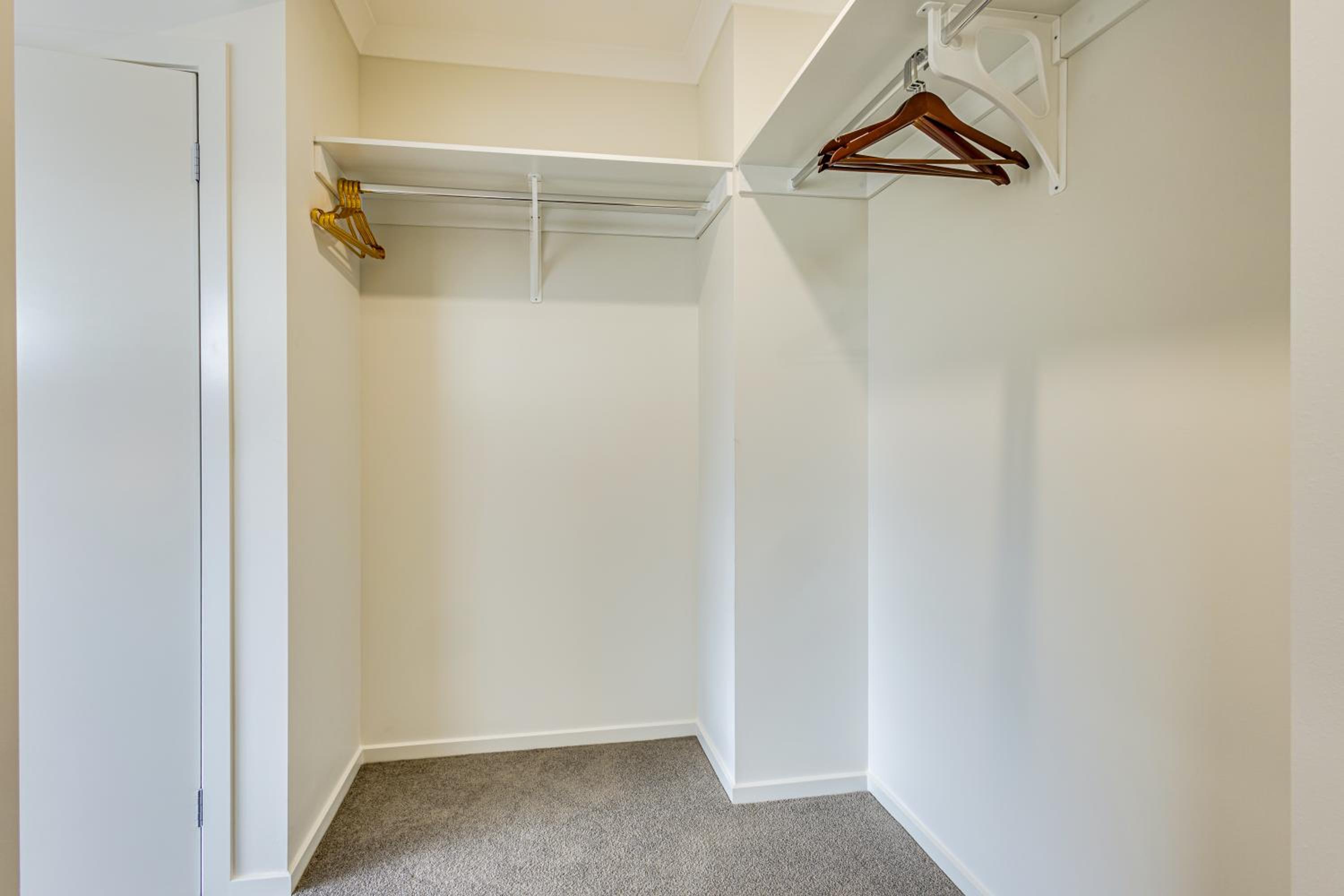 StayAU Charming 4BR Retreat in Wyndham Vale