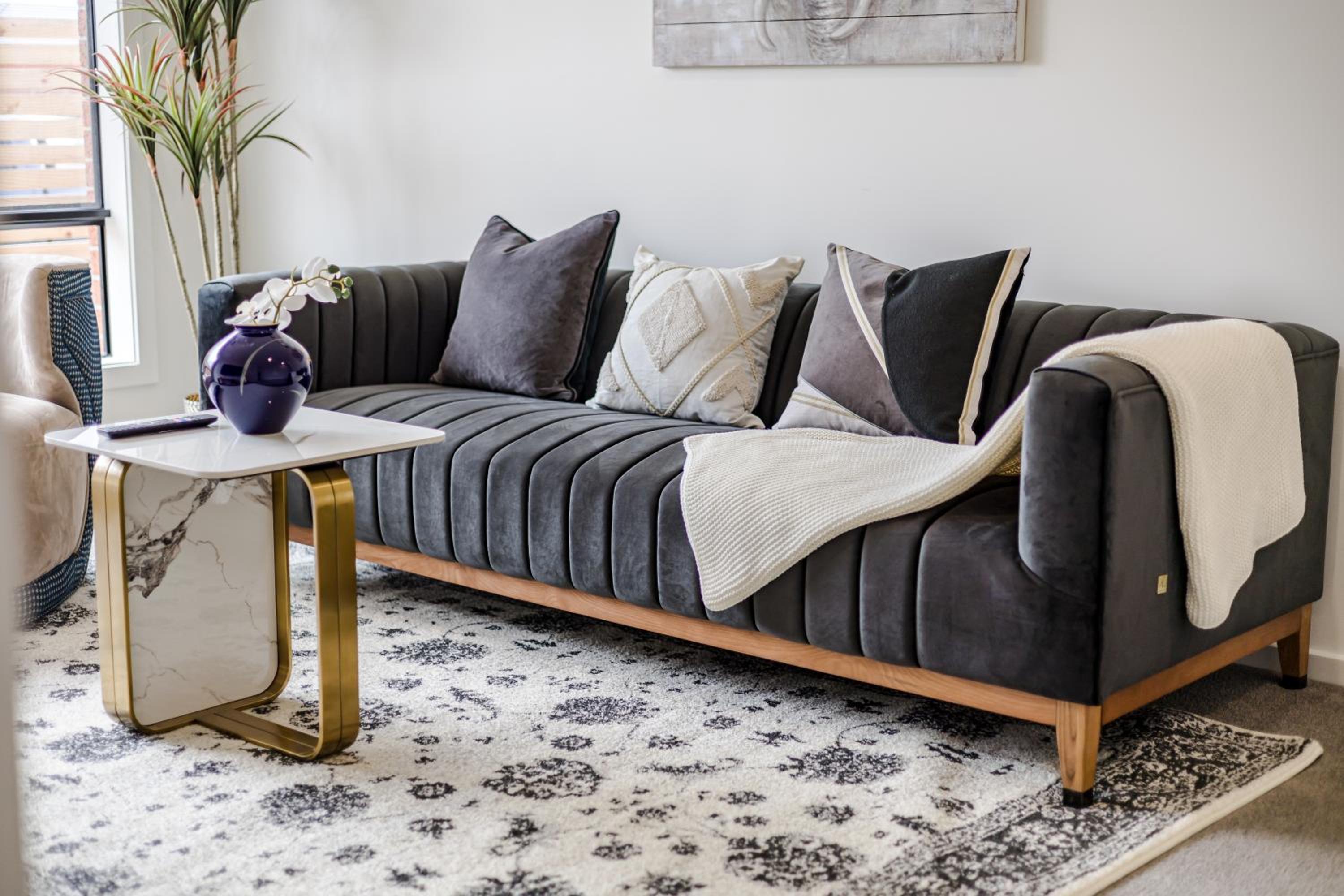StayAU Charming 4BR Retreat in Wyndham Vale